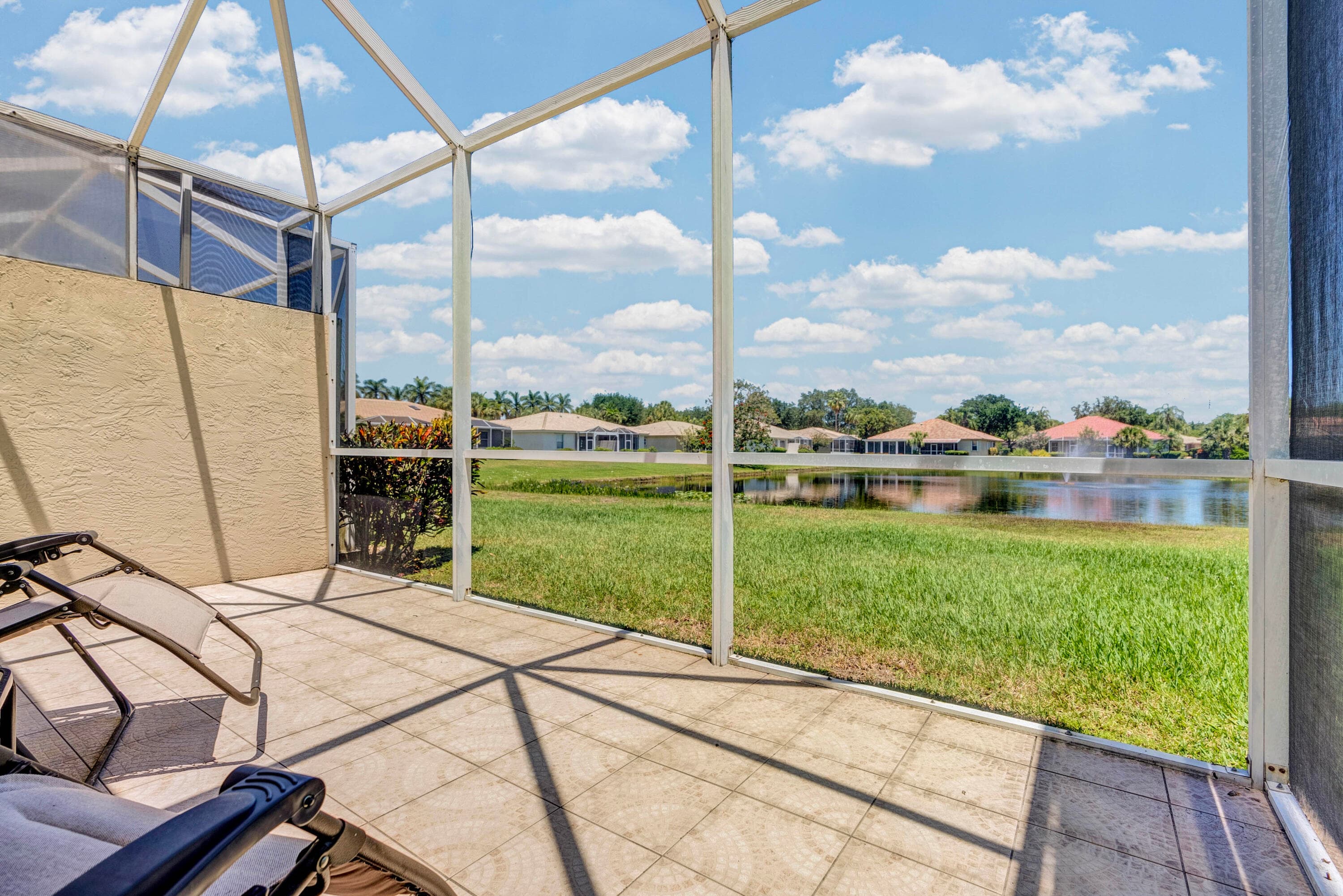 9532 N Crescent View Dr Drive N, Boynton Beach, FL 33437 — photo 30 of 50