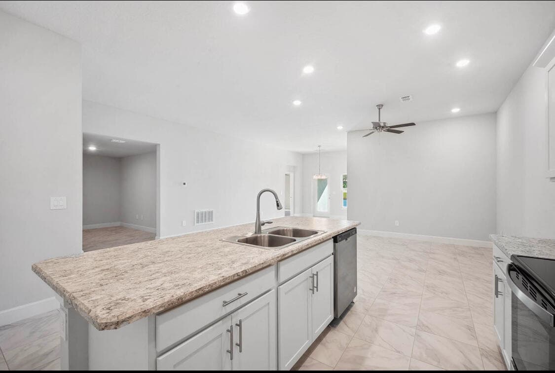 8605 Giovanni Avenue, Fort Pierce, FL 34951 — photo 9 of 24