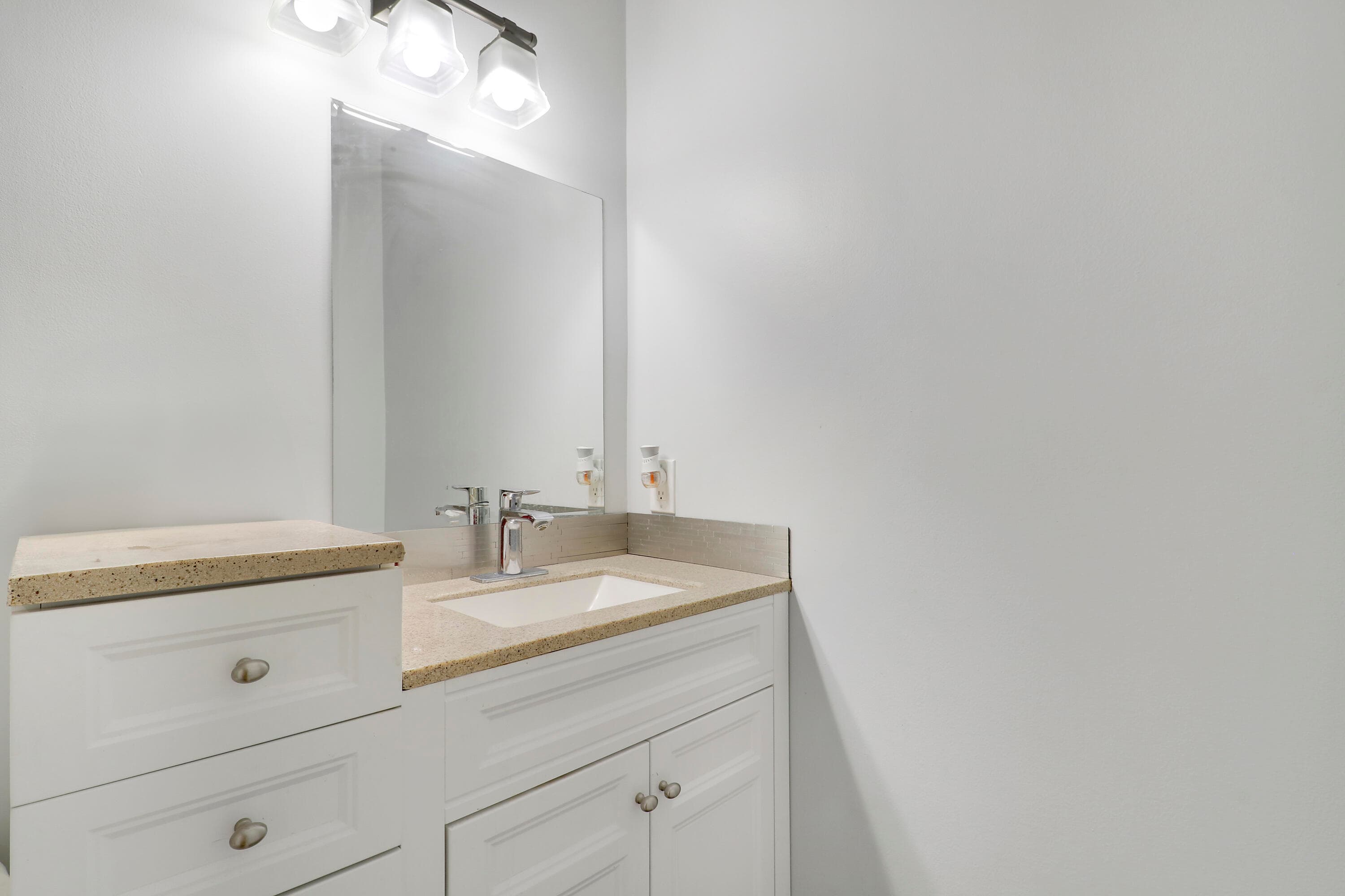 3814 Van Cott Circle, West Palm Beach, FL 33403 — photo 14 of 27
