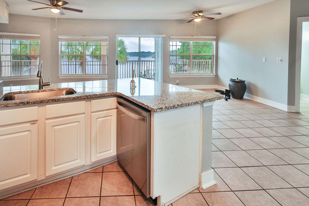 5 Laguna Street 205, Fort Walton Beach, FL 32548 — photo 8 of 79