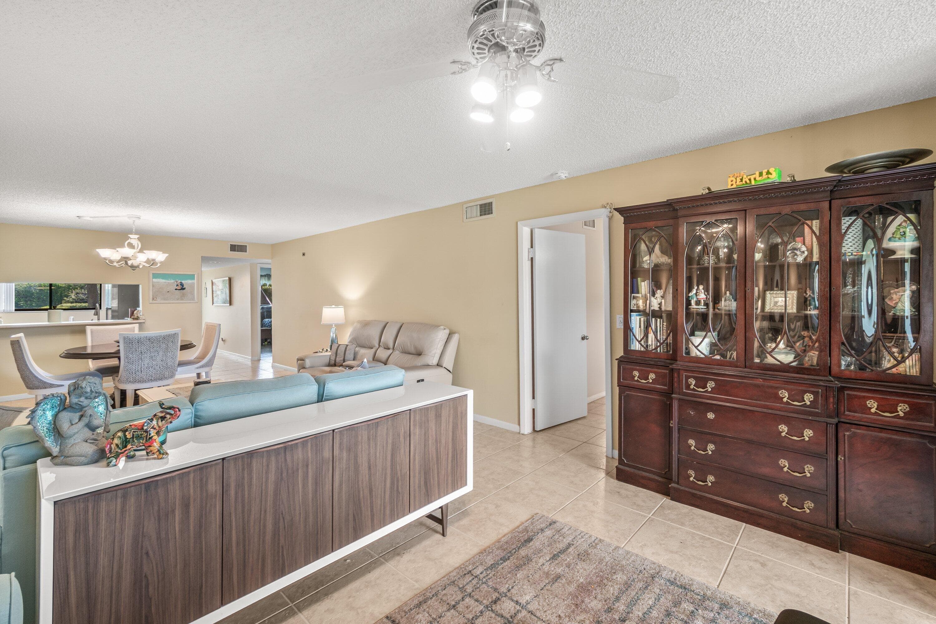 5550 Witney Drive 102, Delray Beach, FL 33484 — photo 13 of 51