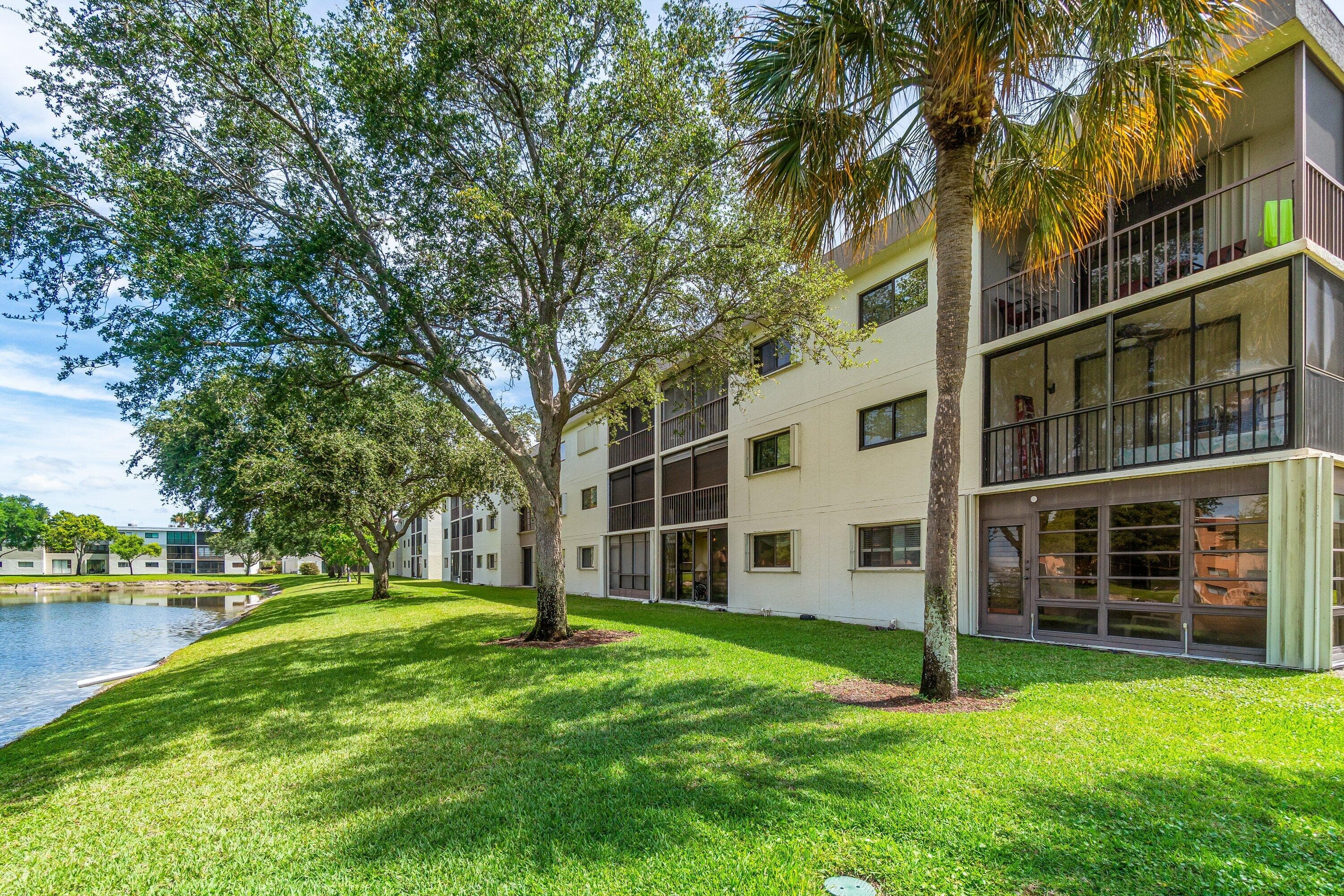 5550 Witney Drive 102, Delray Beach, FL 33484 — photo 37 of 51