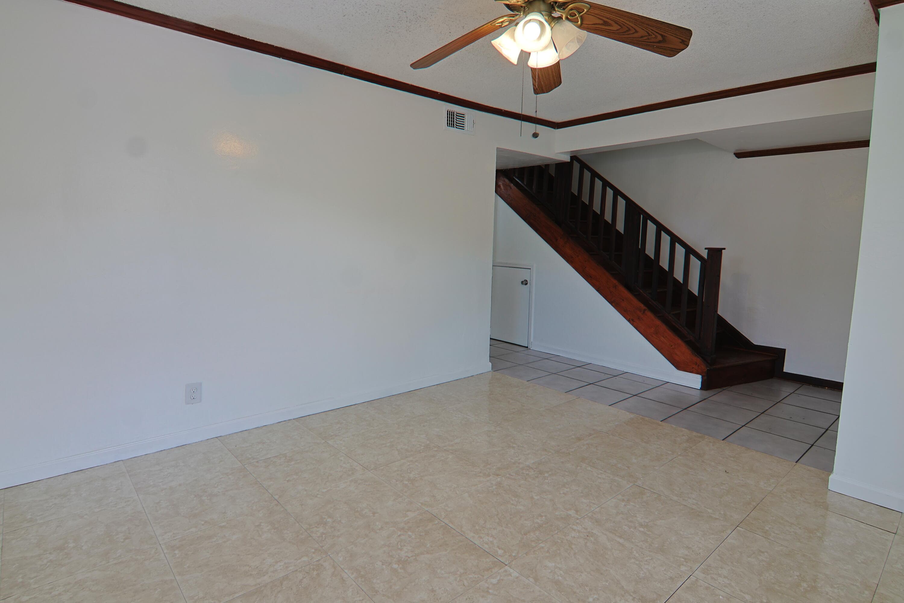 6636 SW 41st Street 6636, Davie, FL 33314 — photo 6 of 21