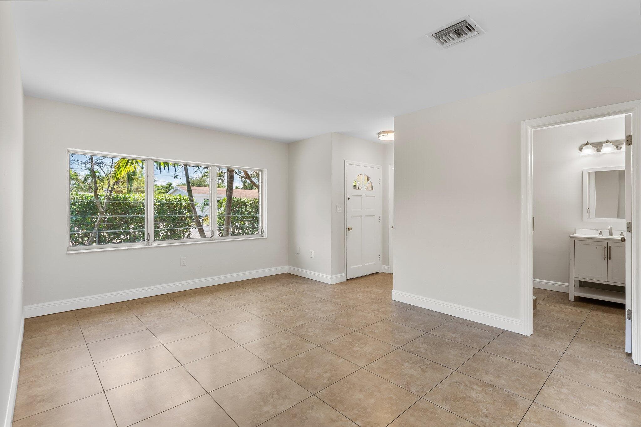 1015 NE 12th Street, Fort Lauderdale, FL 33304 — photo 6 of 13