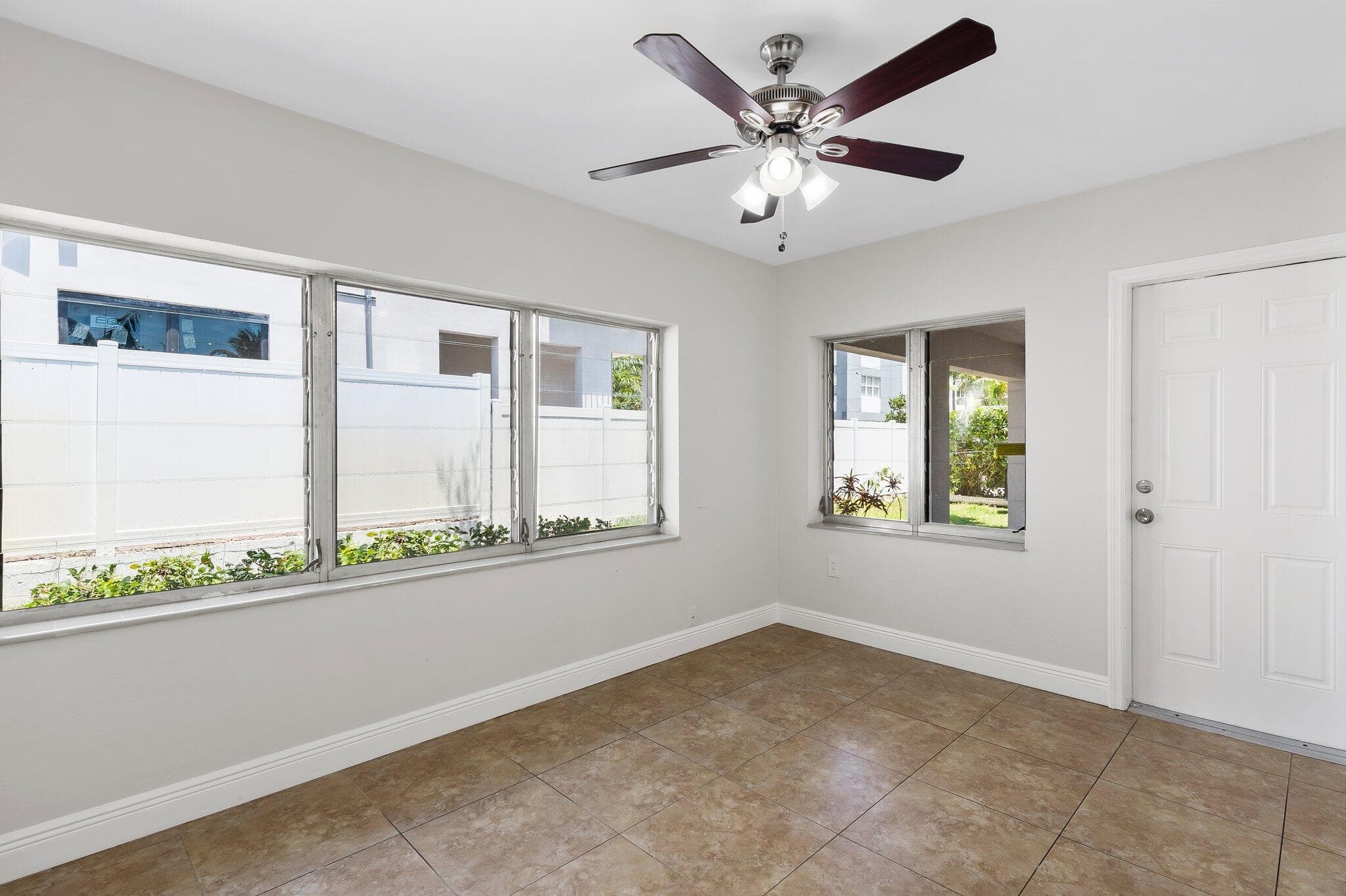 1015 NE 12th Street, Fort Lauderdale, FL 33304 — photo 12 of 13