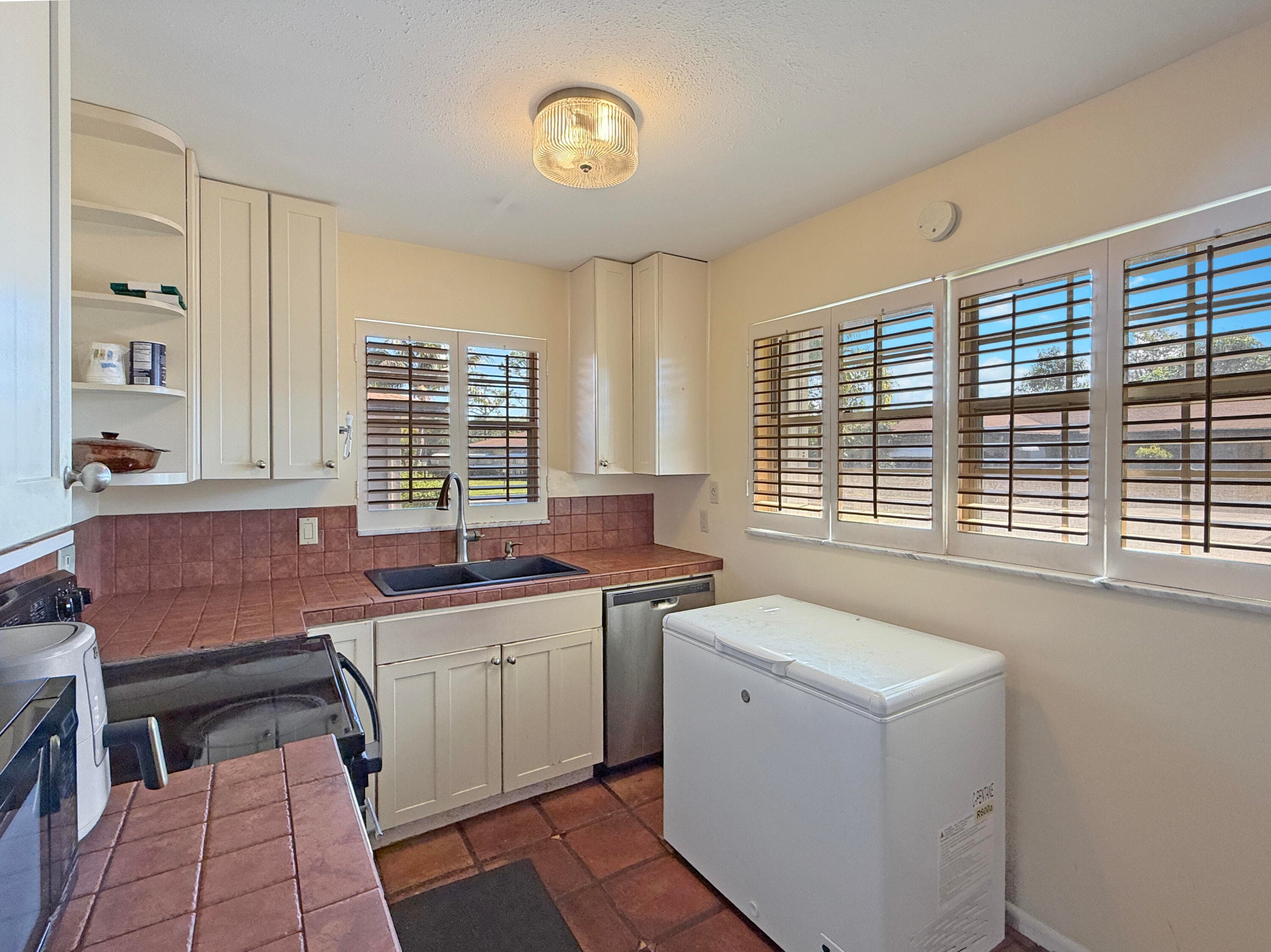 501 Sandpiper Circle, Delray Beach, FL 33445 — photo 11 of 20
