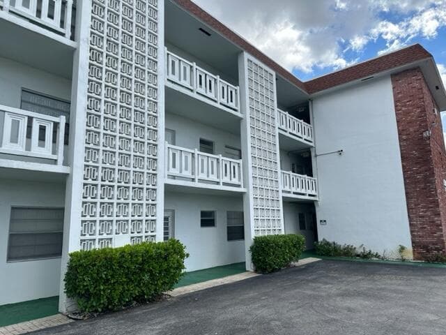 1380 NW 43 Terrace 306, Lauderhill, FL 33313 — photo 2 of 25
