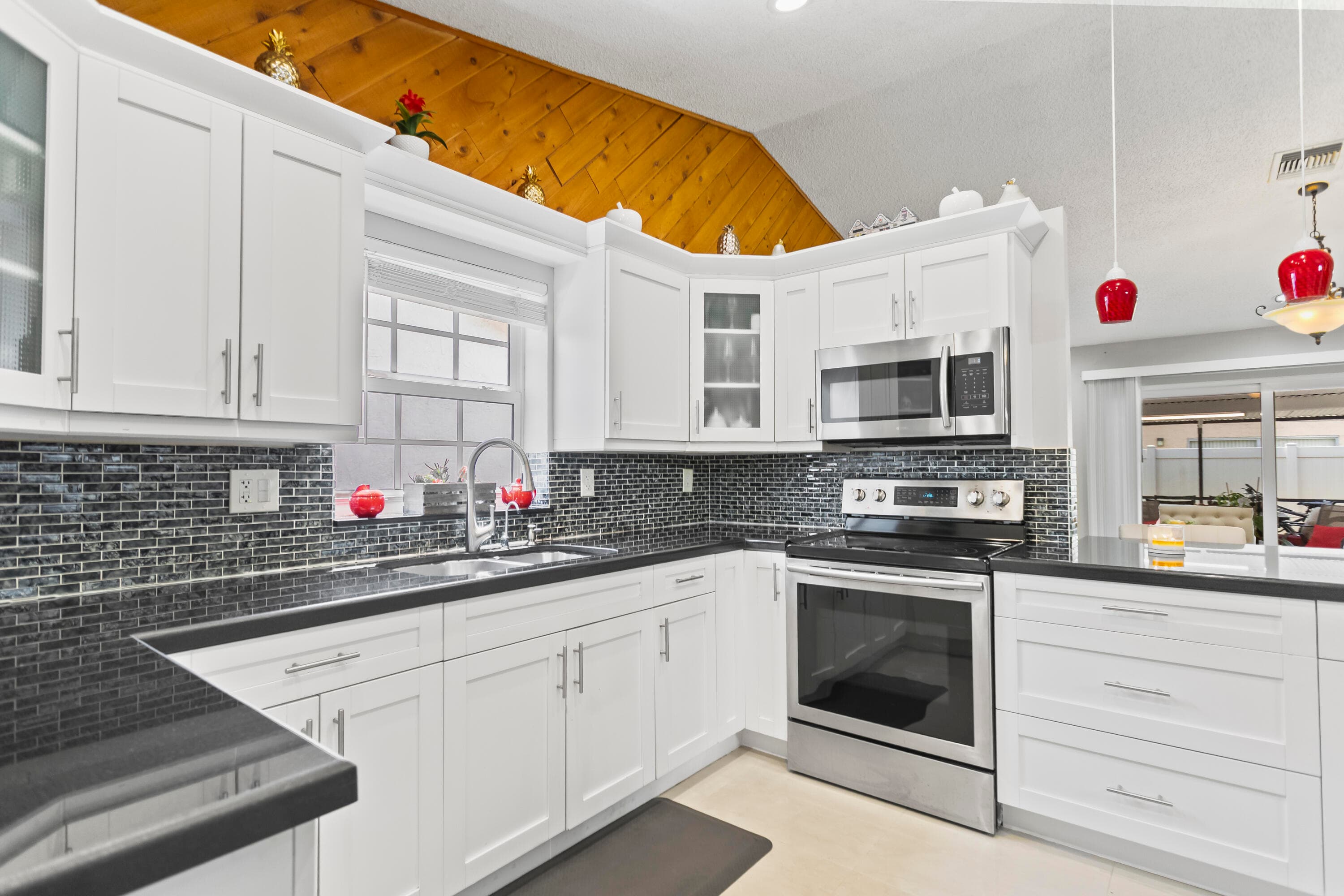 8620 NW 48th Street, Lauderhill, FL 33351 — photo 25 of 71