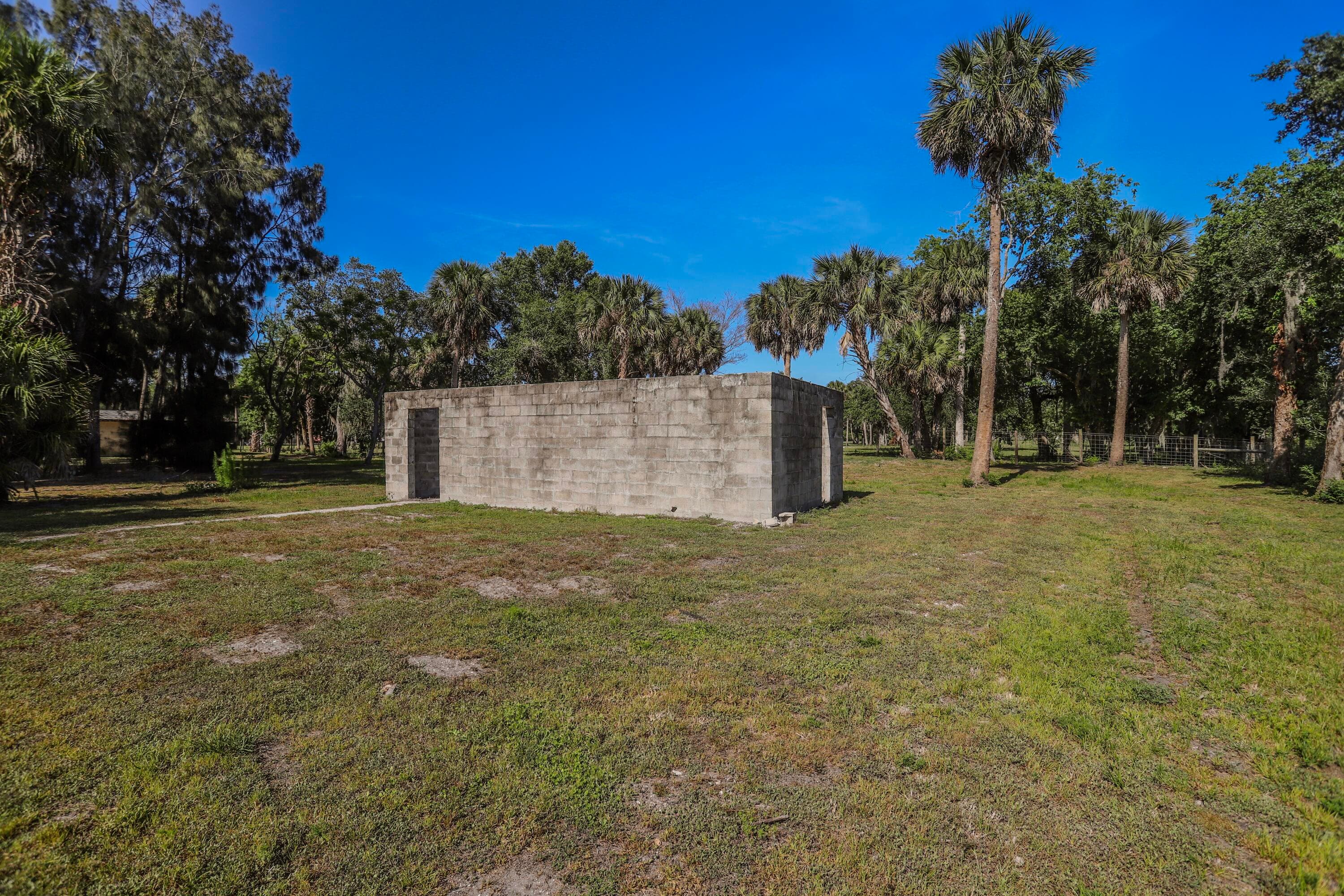 1100 Red Barn Rd N W, Moore Haven, FL 33471 — photo 26 of 31