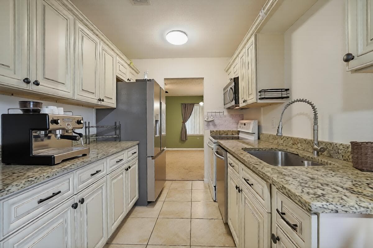 6309 Summer Sky Lane, Greenacres, FL 33463 — photo 8 of 21