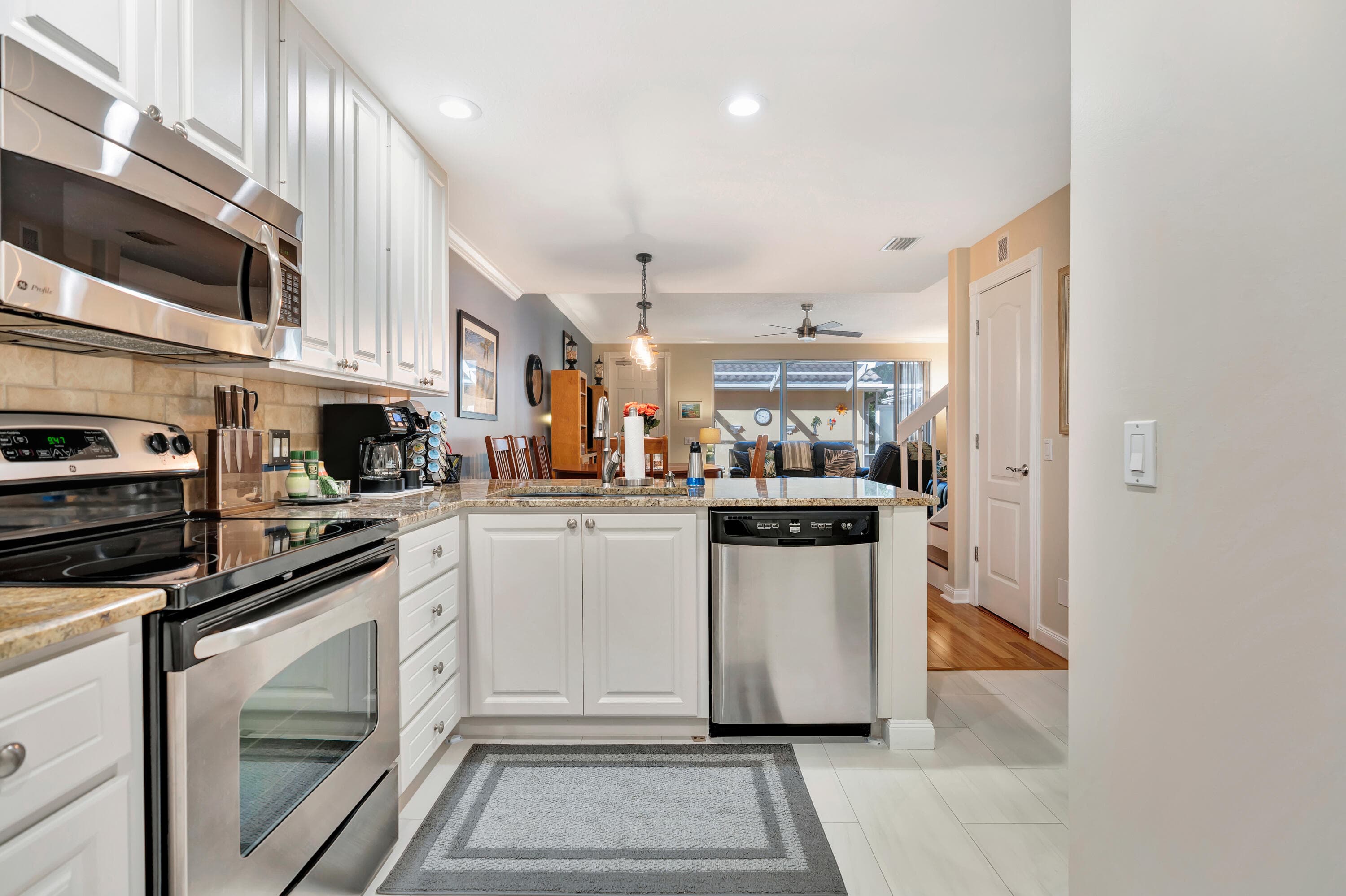 216 Barcelona Drive, Jupiter, FL 33458 — photo 7 of 30