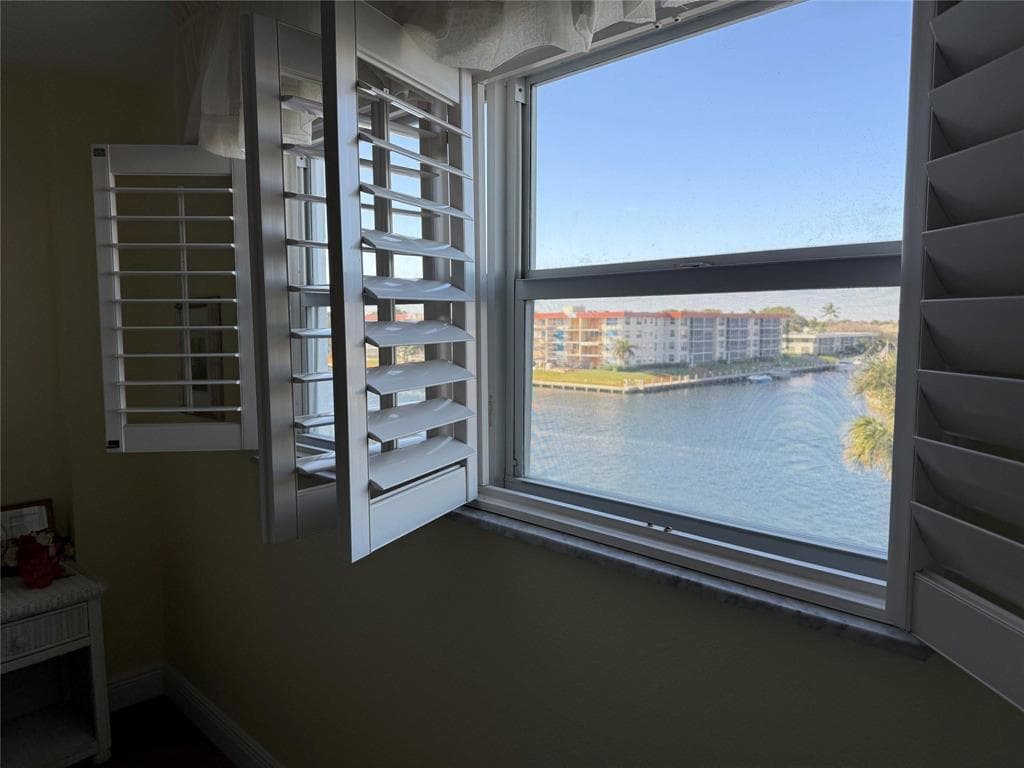 1160 Hillsboro Mile 304, Hillsboro Beach, FL 33062 — photo 15 of 41