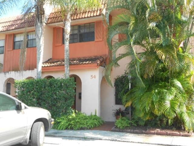54 N Matador Lane, Davie, FL 33324 — photo 1 of 22