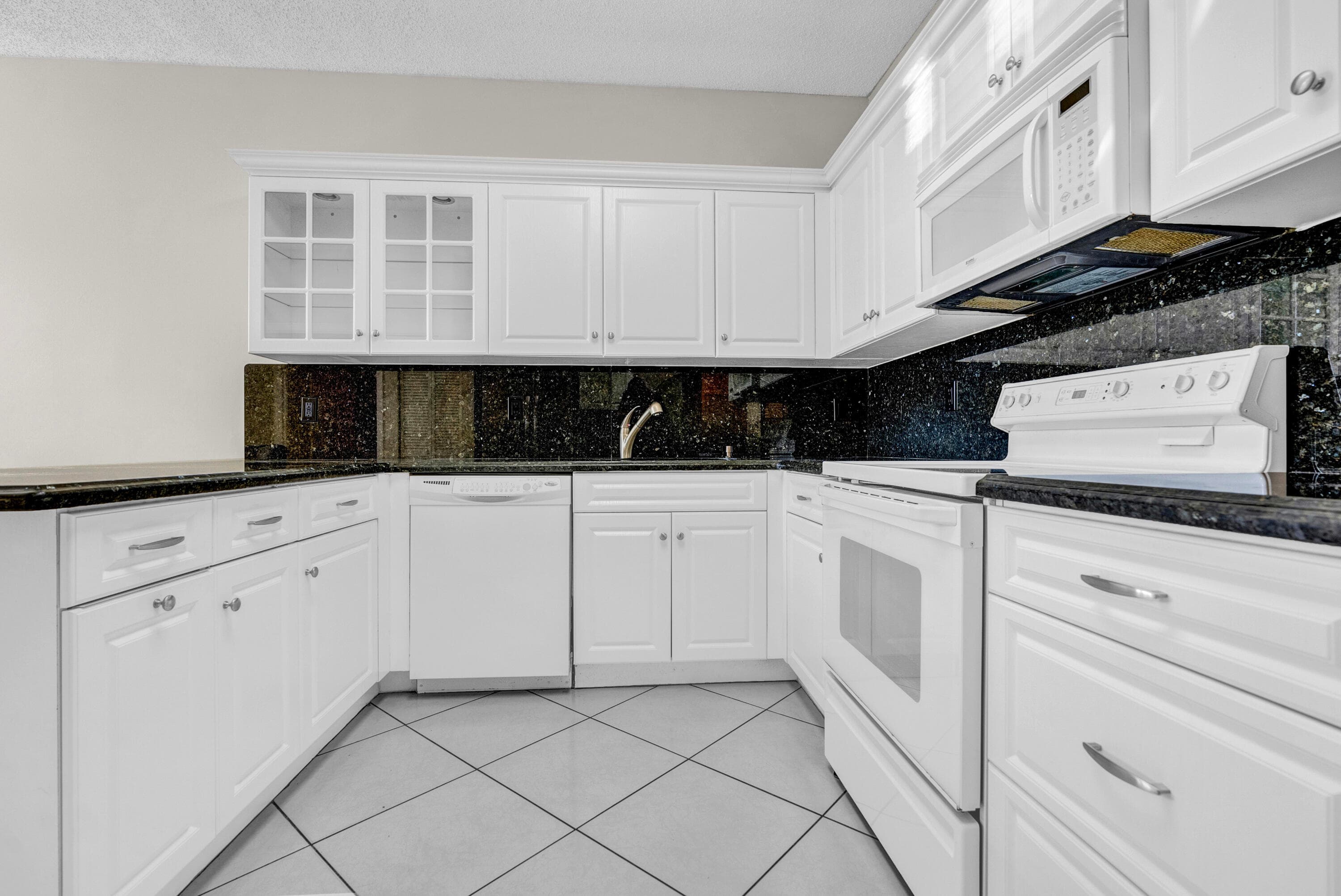 22791 Trelawny Terrace C, Boca Raton, FL 33433 — photo 11 of 45