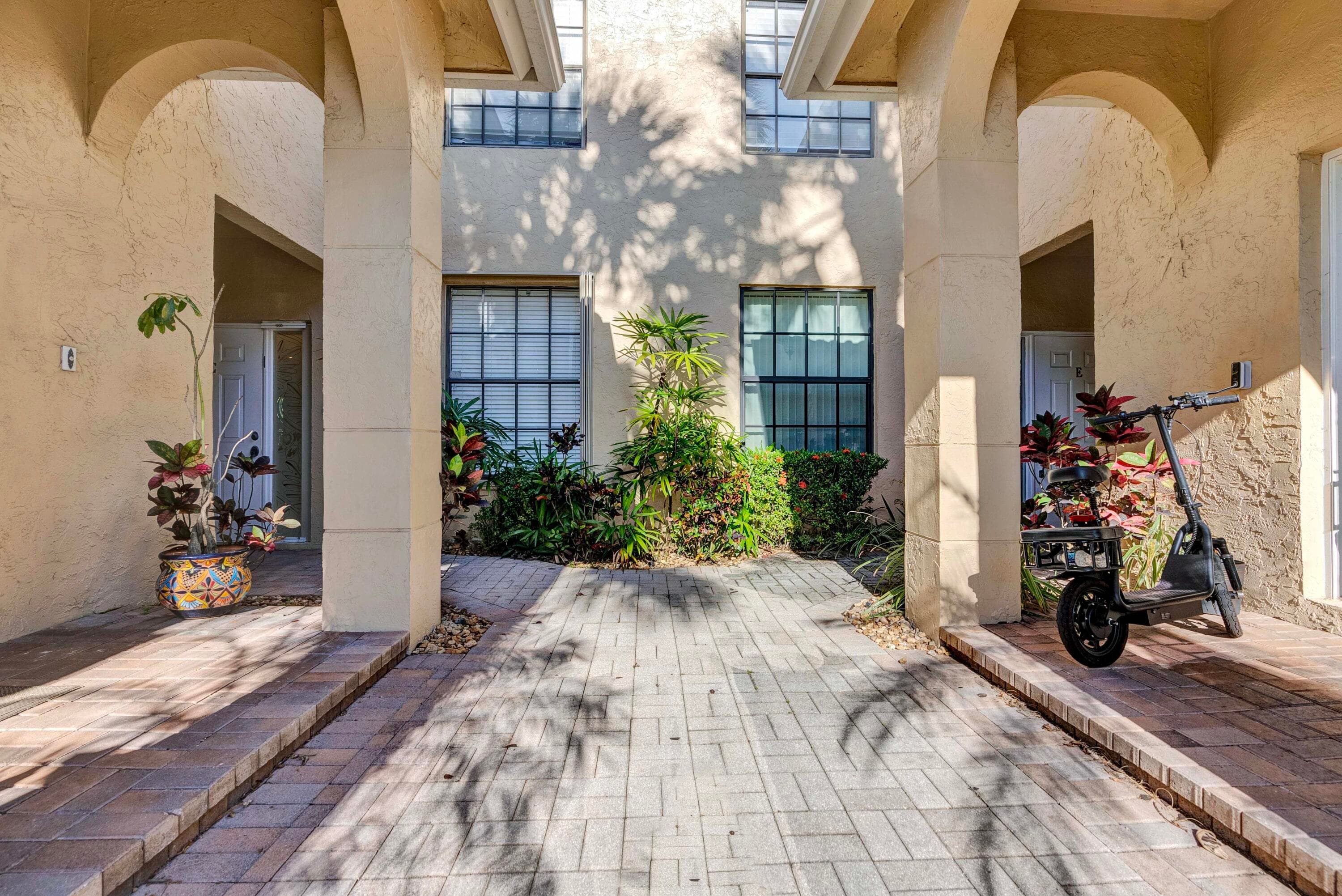 22791 Trelawny Terrace C, Boca Raton, FL 33433 — photo 4 of 45
