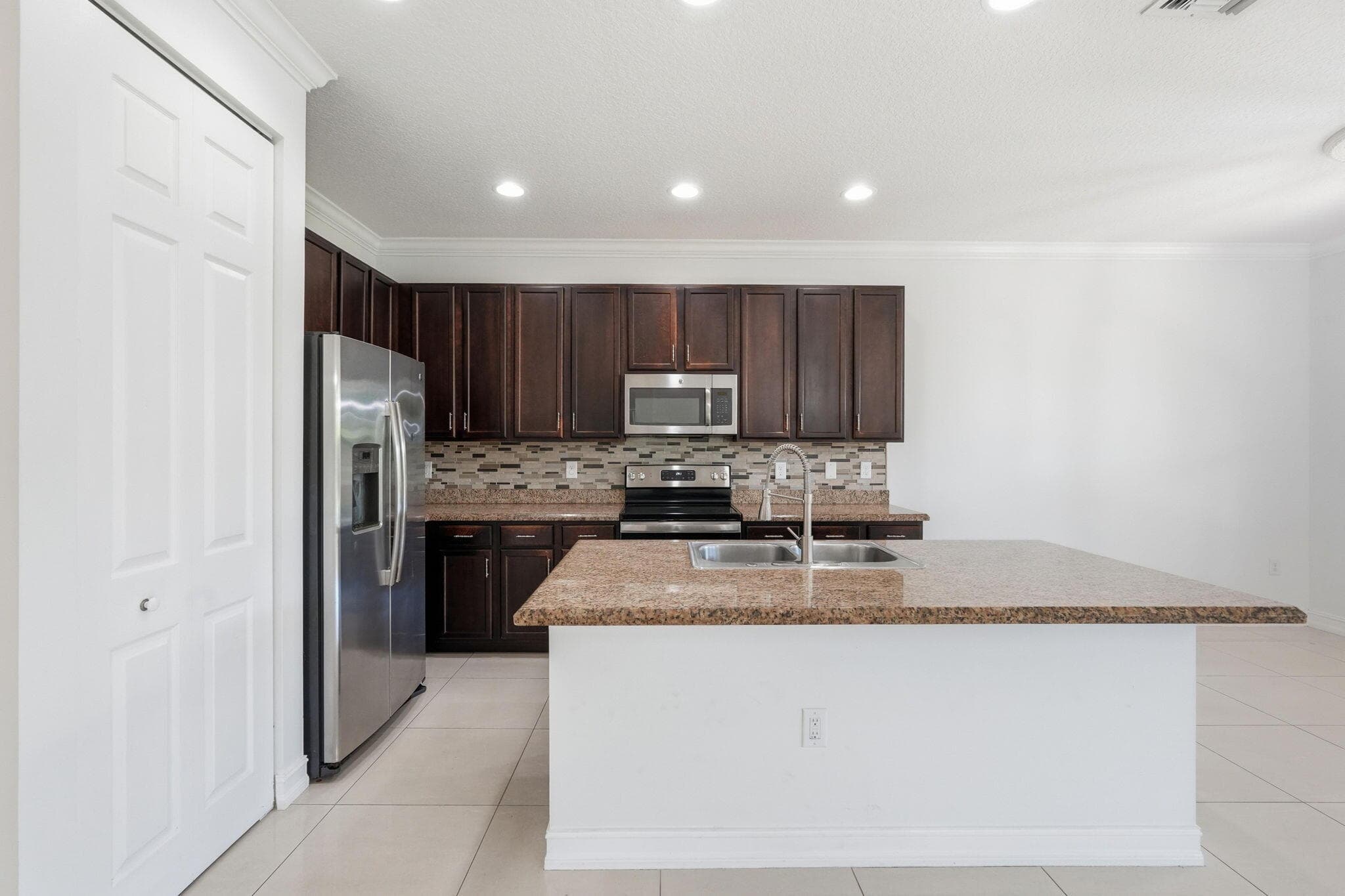 14703 Alabaster Avenue, Delray Beach, FL 33446 — photo 11 of 72
