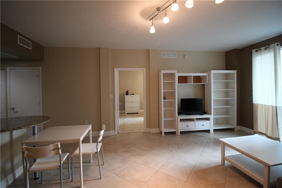 7275 SW 90th Way 211, Miami, FL 33156 — photo 3 of 23