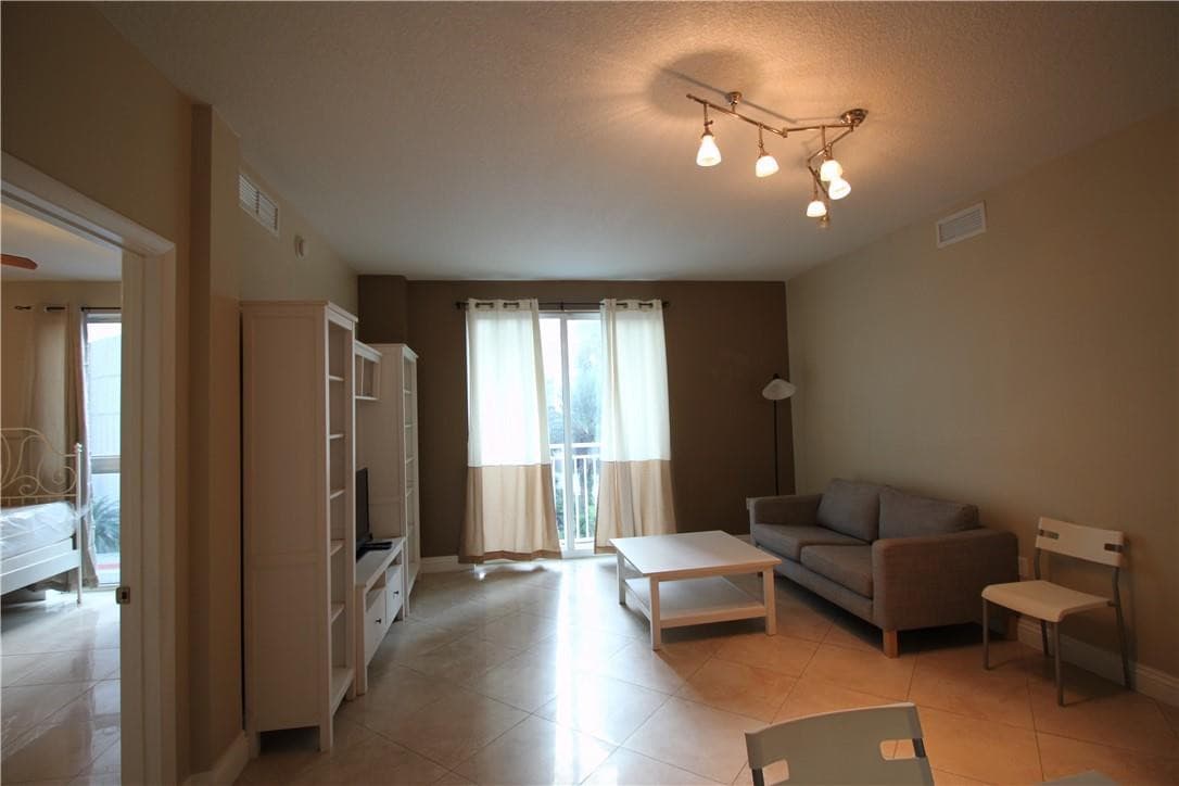 7275 SW 90th Way 211, Miami, FL 33156 — photo 4 of 23