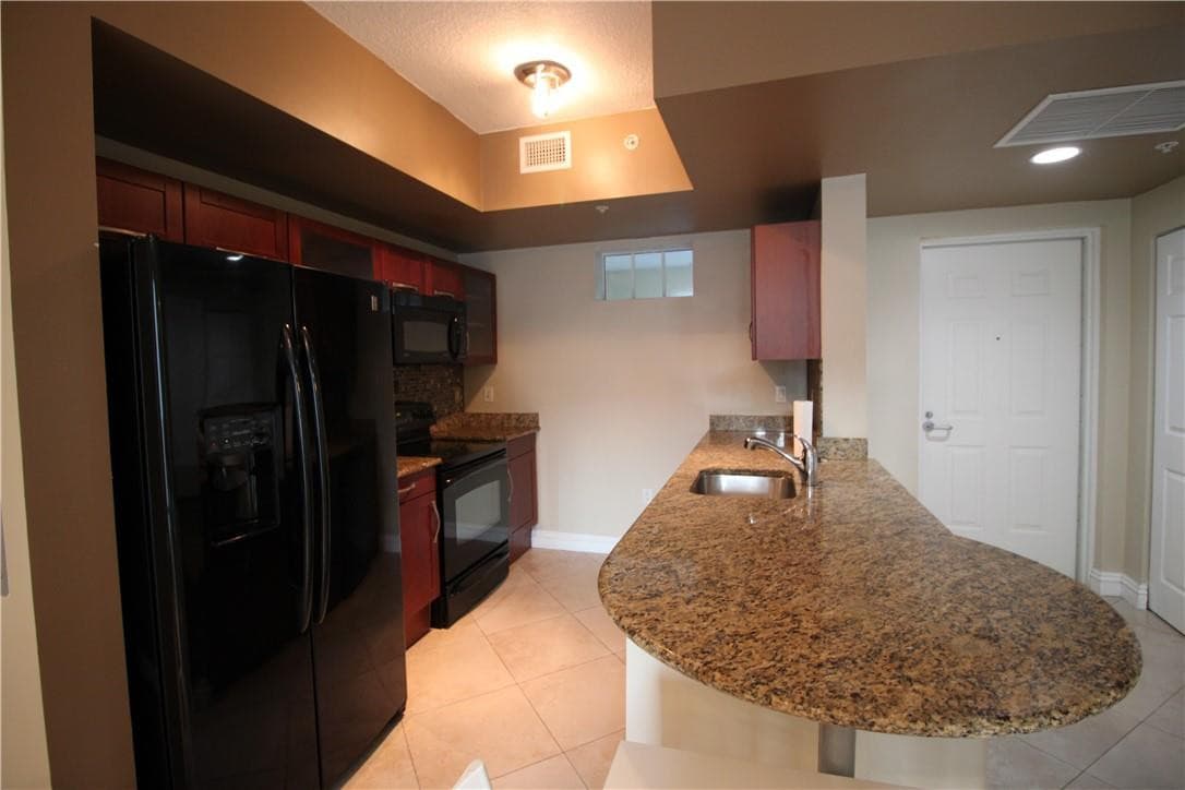 7275 SW 90th Way 211, Miami, FL 33156 — photo 7 of 23