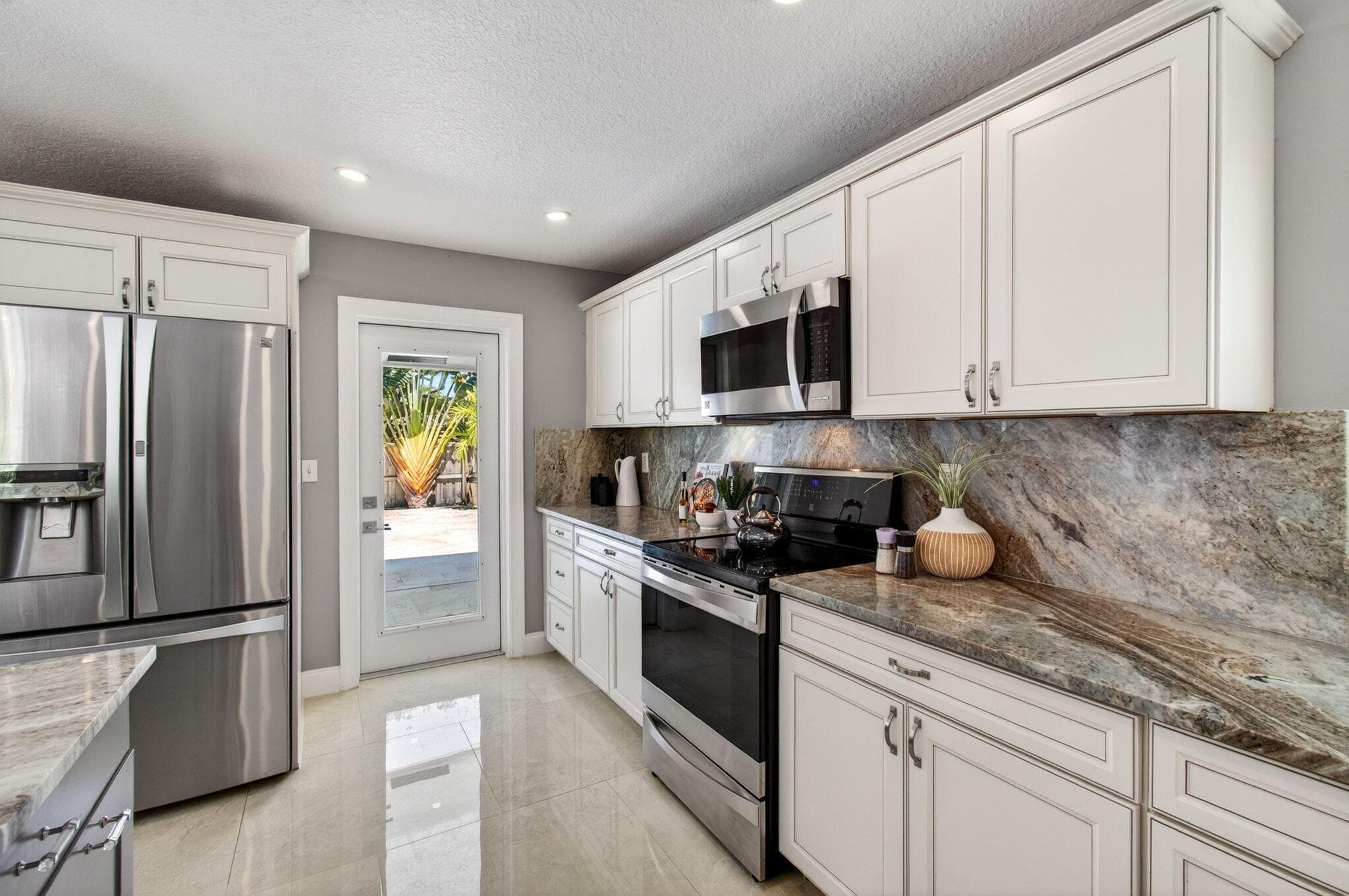 17634 Lake Park Road, Boca Raton, FL 33487 — photo 23 of 67