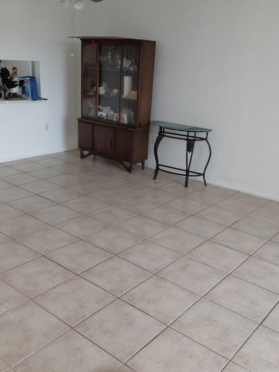 8460 Sunrise Lakes Boulevard 202, Sunrise, FL 33322 — photo 3 of 33