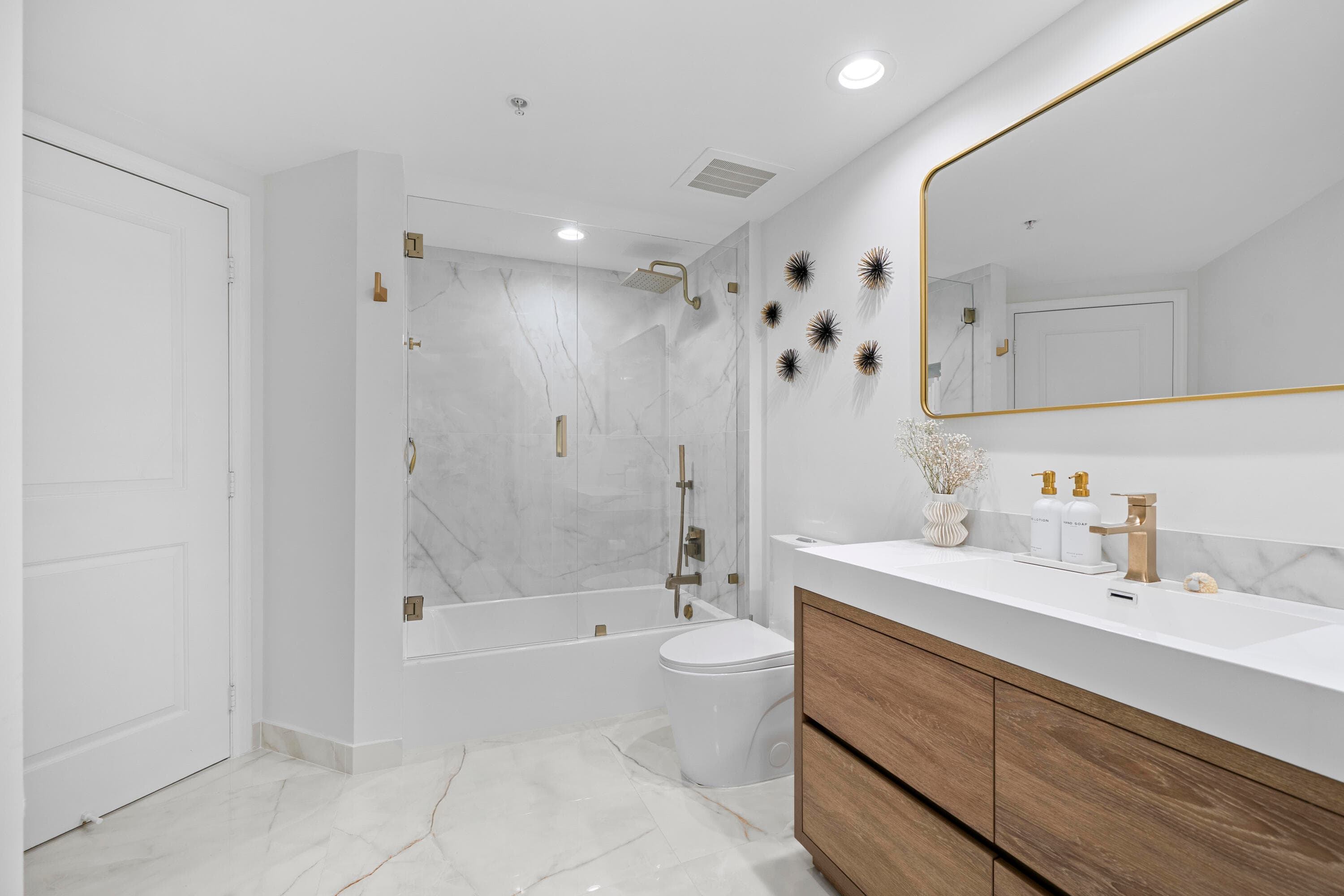 347 N New River Dr Drive E 1203, Fort Lauderdale, FL 33301 — photo 16 of 26