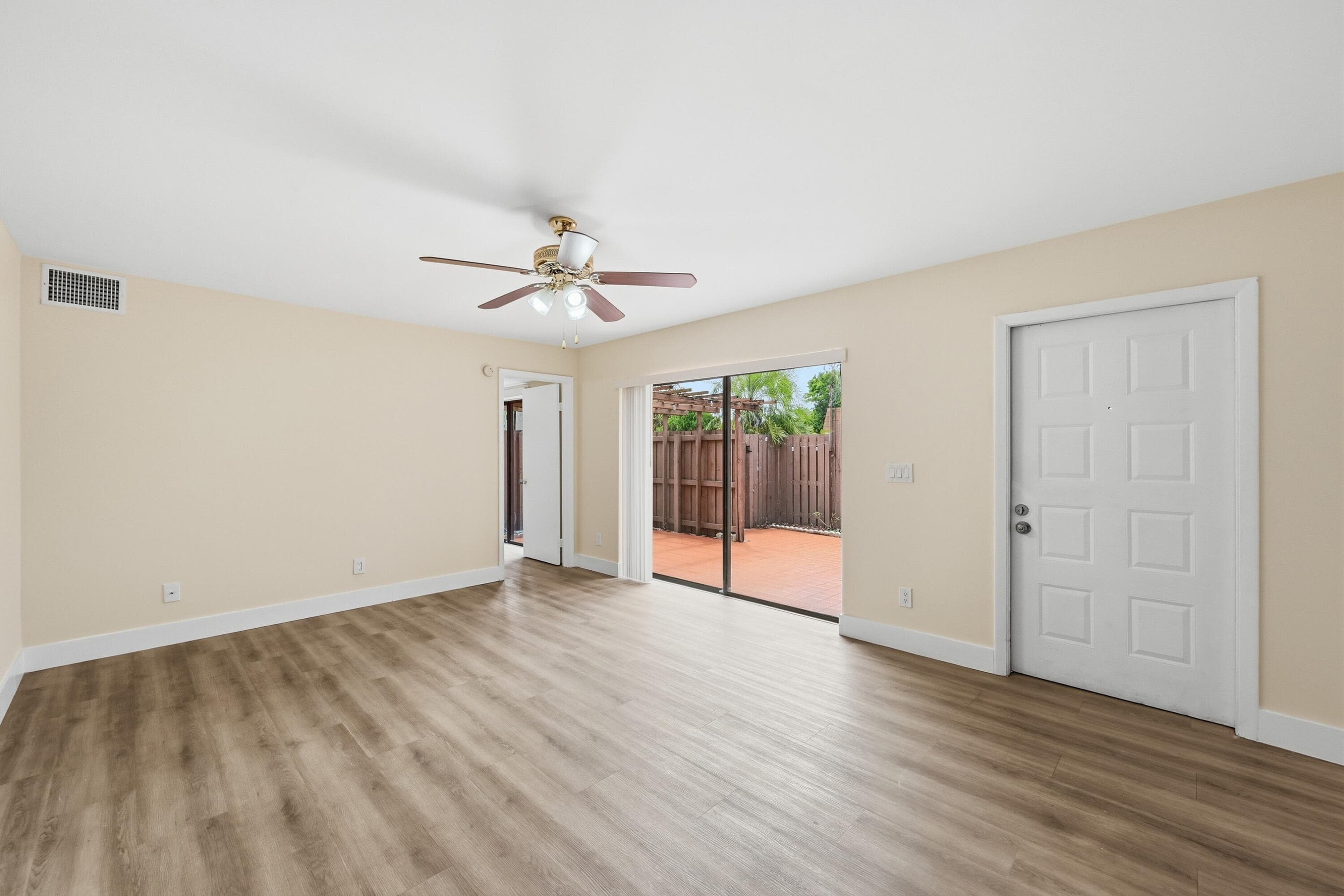 8337 N Coral Circle, North Lauderdale, FL 33068 — photo 5 of 25