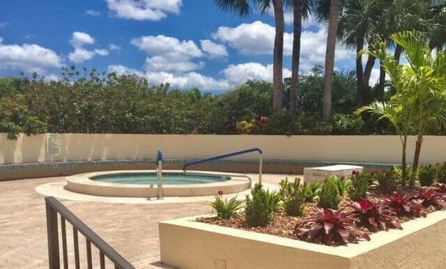 5055 Oakhill Lane 221, Delray Beach, FL 33484 — photo 33 of 52