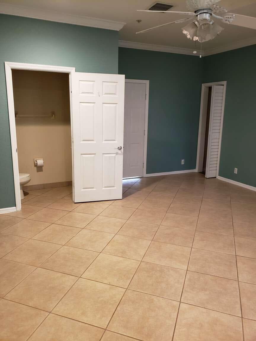 356 W Thatch Palm Circle 106, Jupiter, FL 33458 — photo 4 of 11