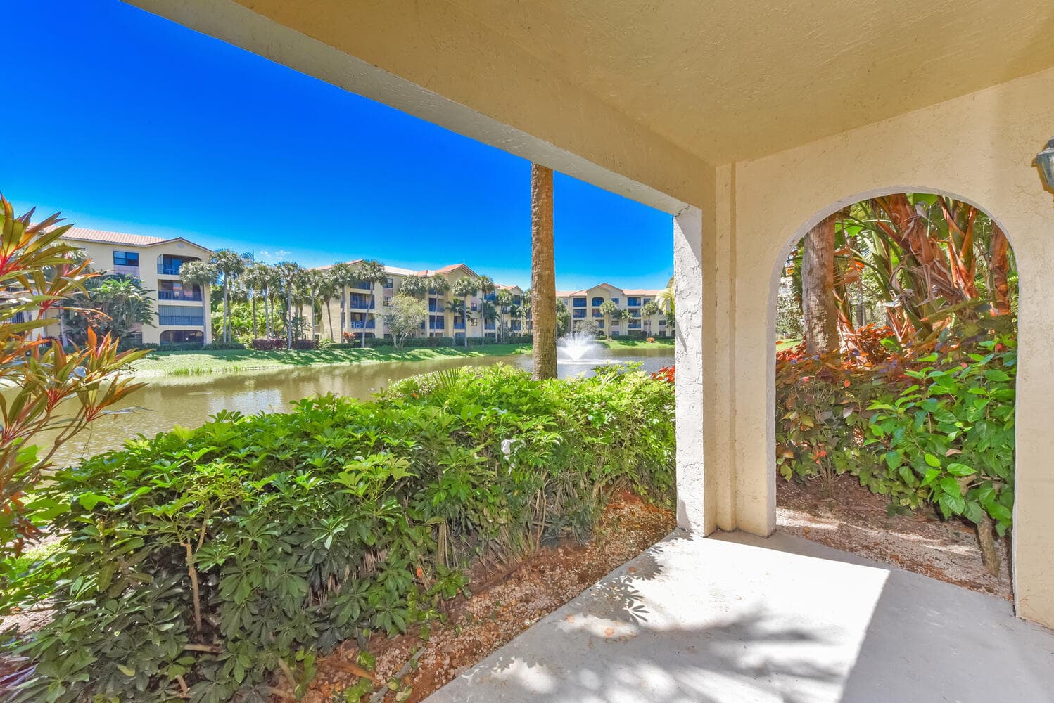 800 Uno Lago Drive 104, Juno Beach, FL 33408 — photo 23 of 48