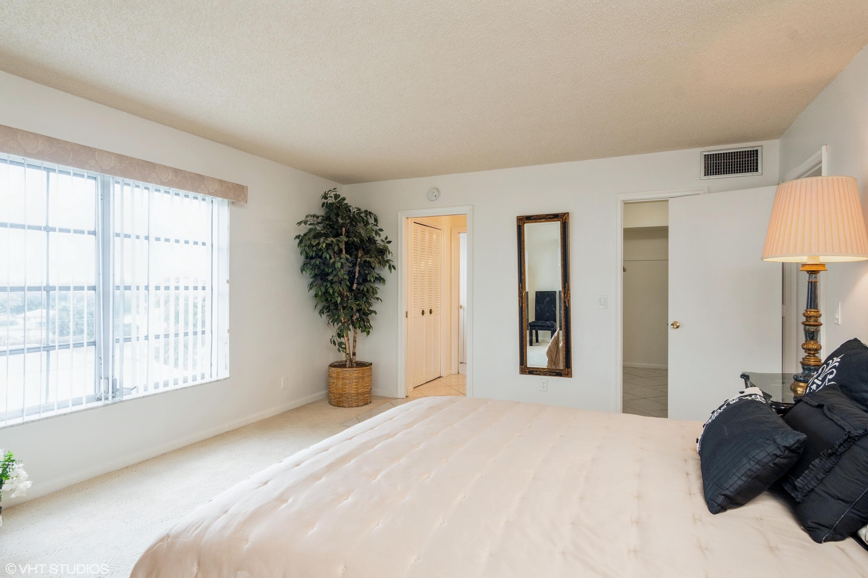 250 John F Kennedy Drive 408, Atlantis, FL 33462 — photo 15 of 19