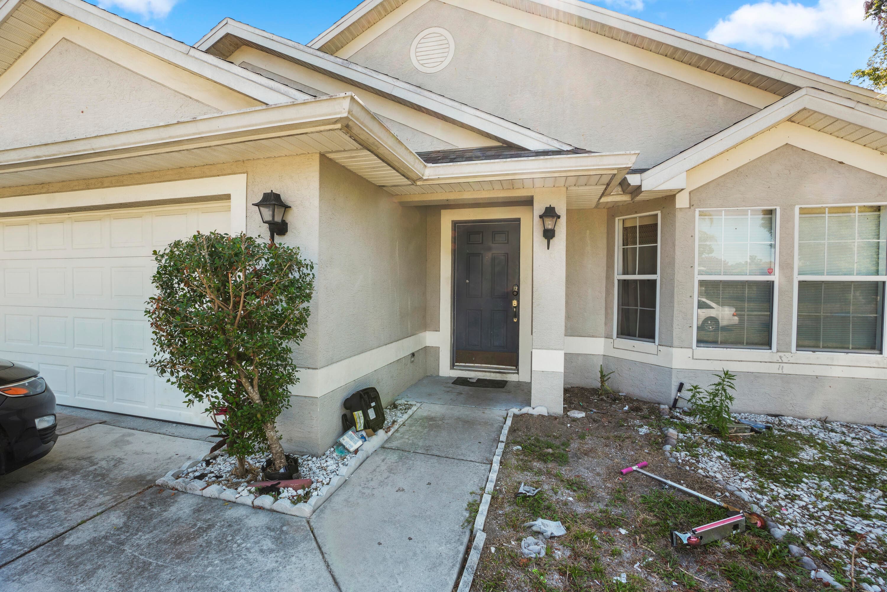 609 NW Cardinal Drive, Port St. Lucie, FL 34983 — photo 2 of 10