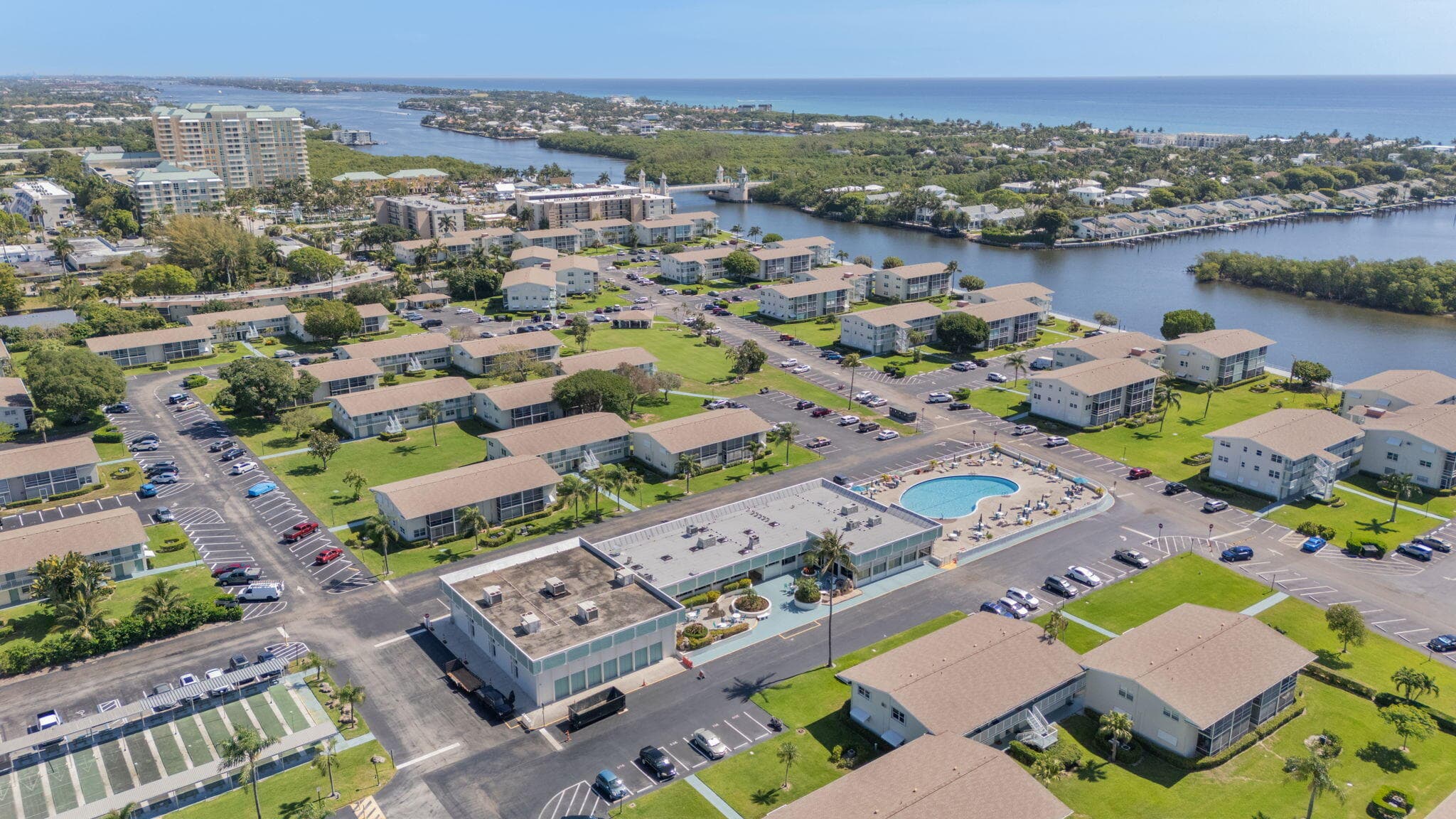 740 W Horizons W W 203, Boynton Beach, FL 33435 — photo 3 of 41
