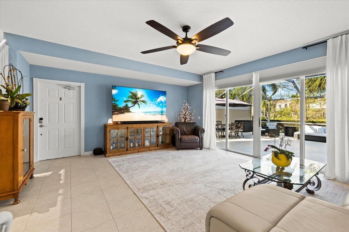 142 Santa Barbara Way, Palm Beach Gardens, FL 33410 — photo 5 of 43