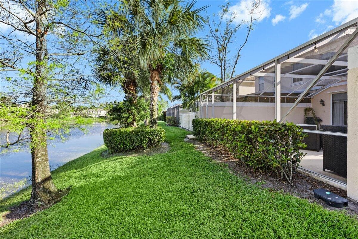 142 Santa Barbara Way, Palm Beach Gardens, FL 33410 — photo 32 of 43