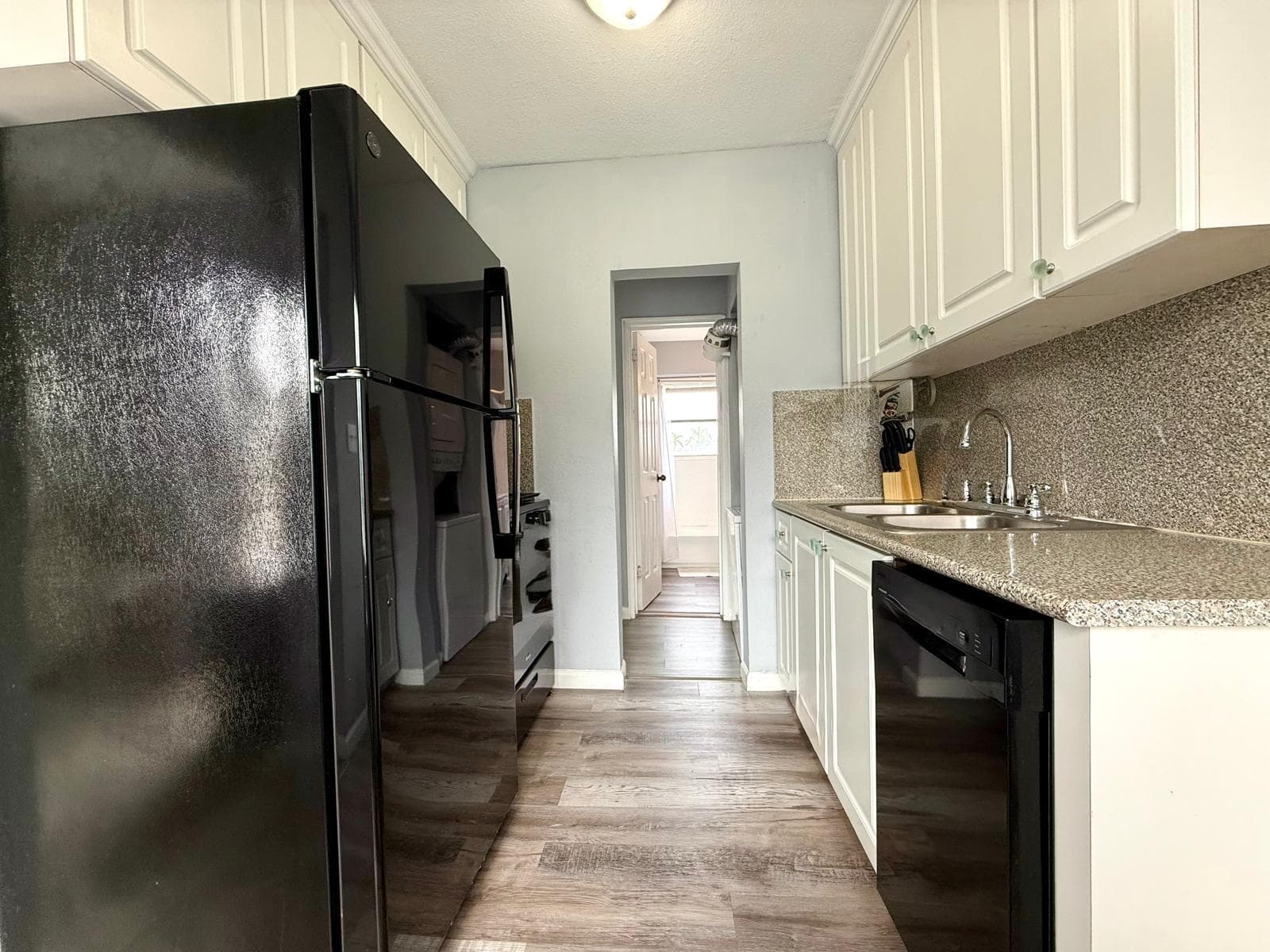 3801 S Olive Avenue Unit 2, West Palm Beach, FL 33405 — photo 3 of 13