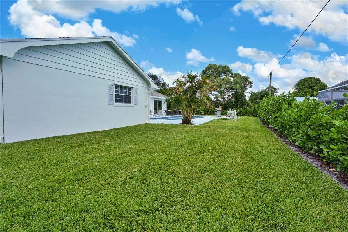 76 W Fairview W W, Tequesta, FL 33469 — photo 25 of 31