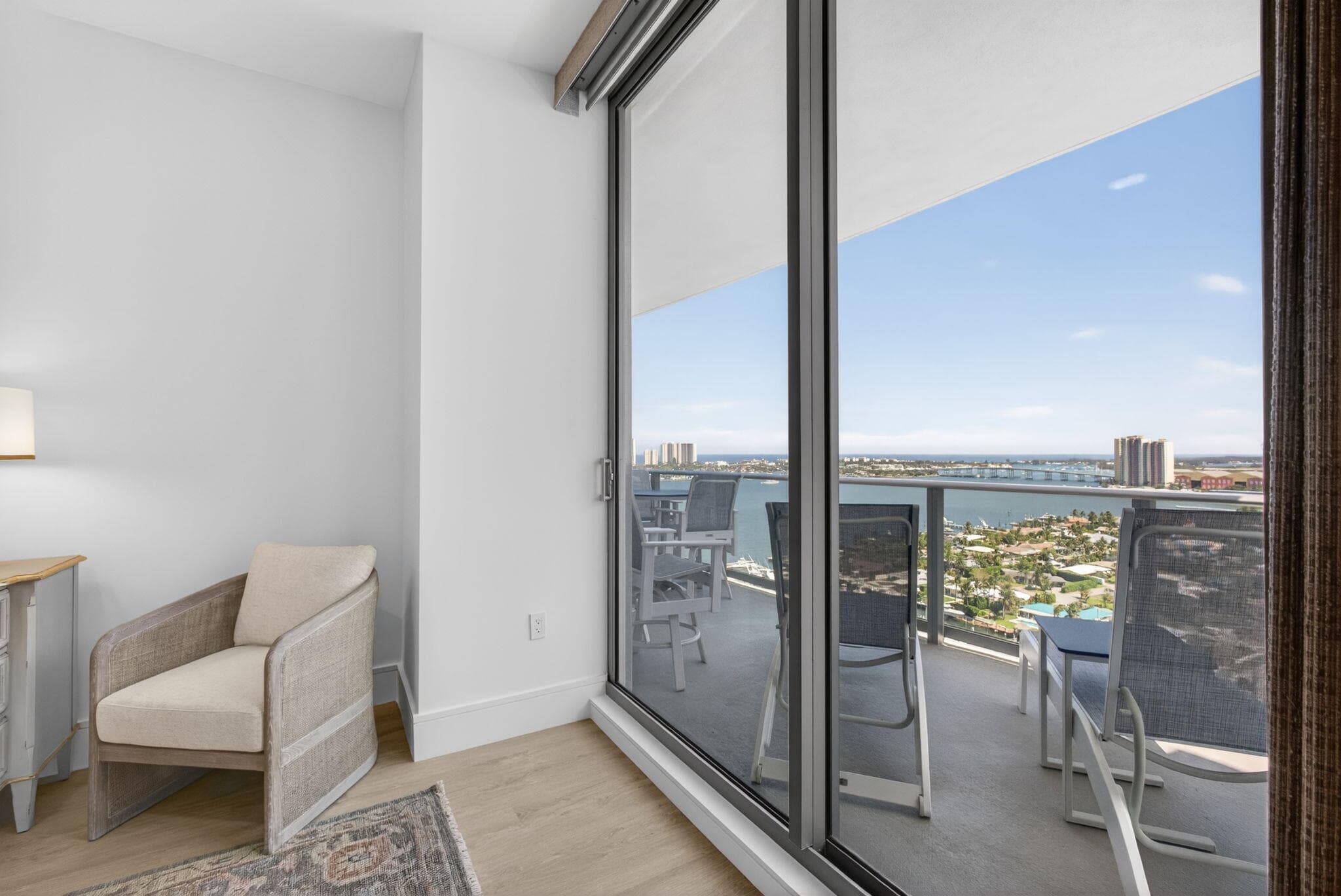 220 Lake Shore Drive 1907, West Palm Beach, FL 33403 — photo 20 of 68