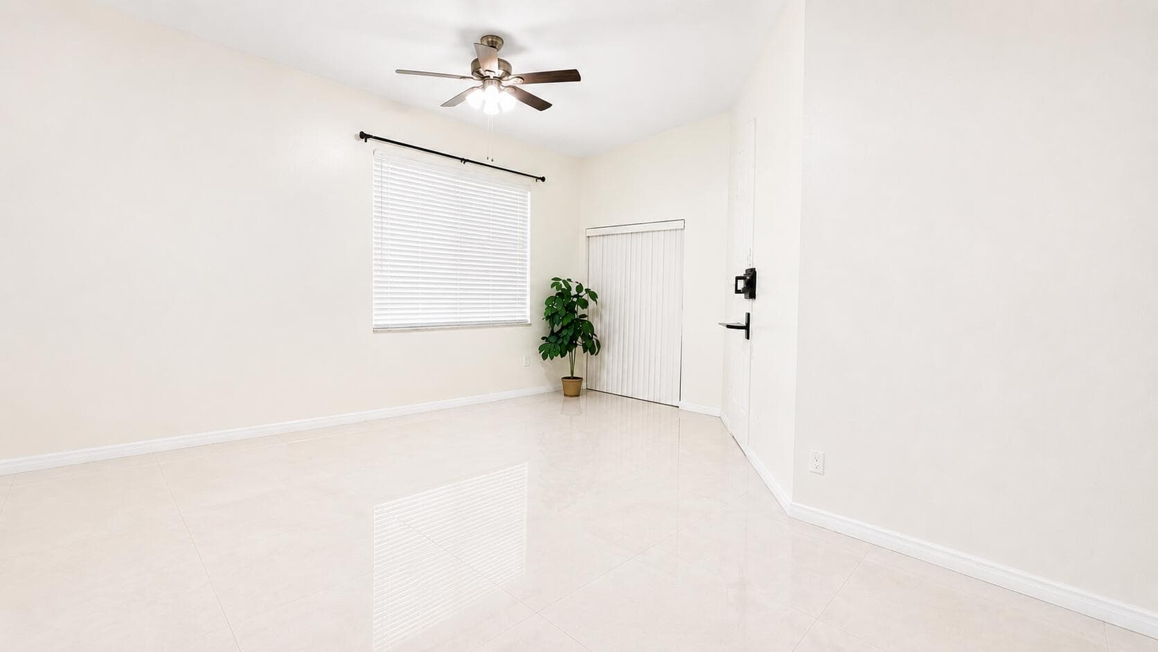 6936 SW 39th Street Apt 201d, Davie, FL 33314 — photo 3 of 5