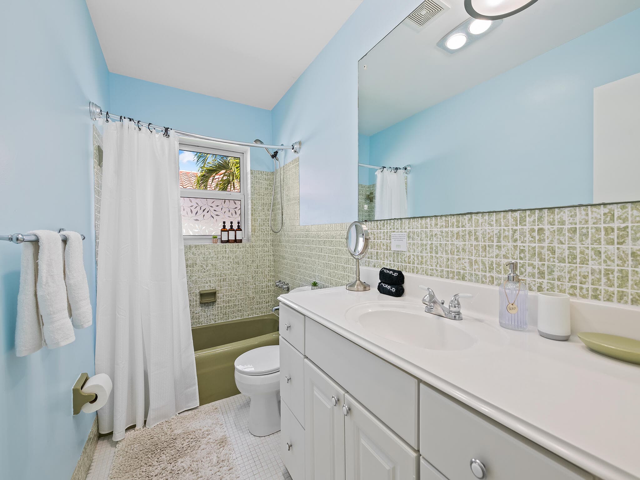 3240 Spanish River Drive, Lauderdale-By-The-Sea, FL 33062 — photo 11 of 27