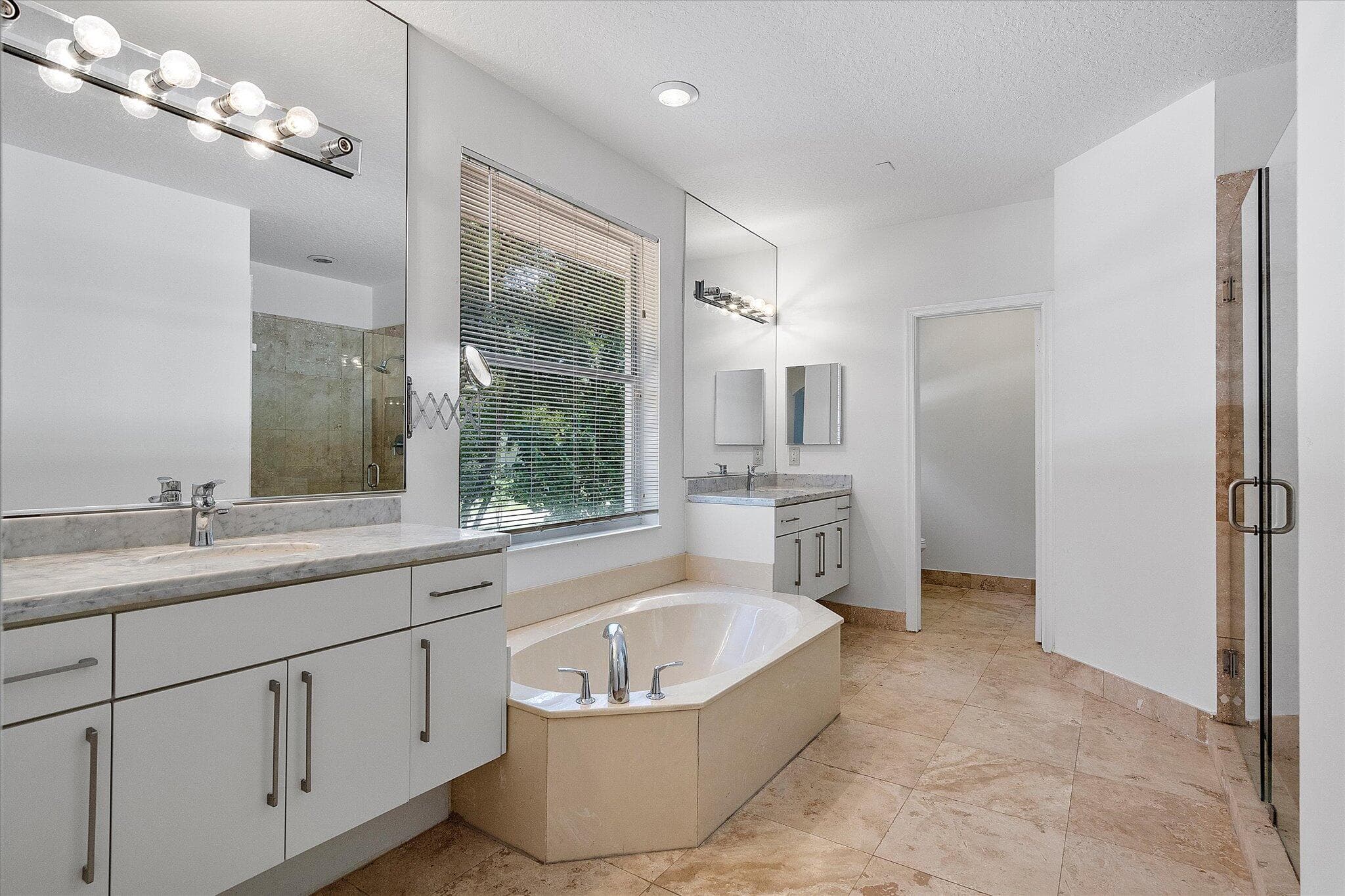 2013 Harbor View Circle, Weston, FL 33327 — photo 16 of 37