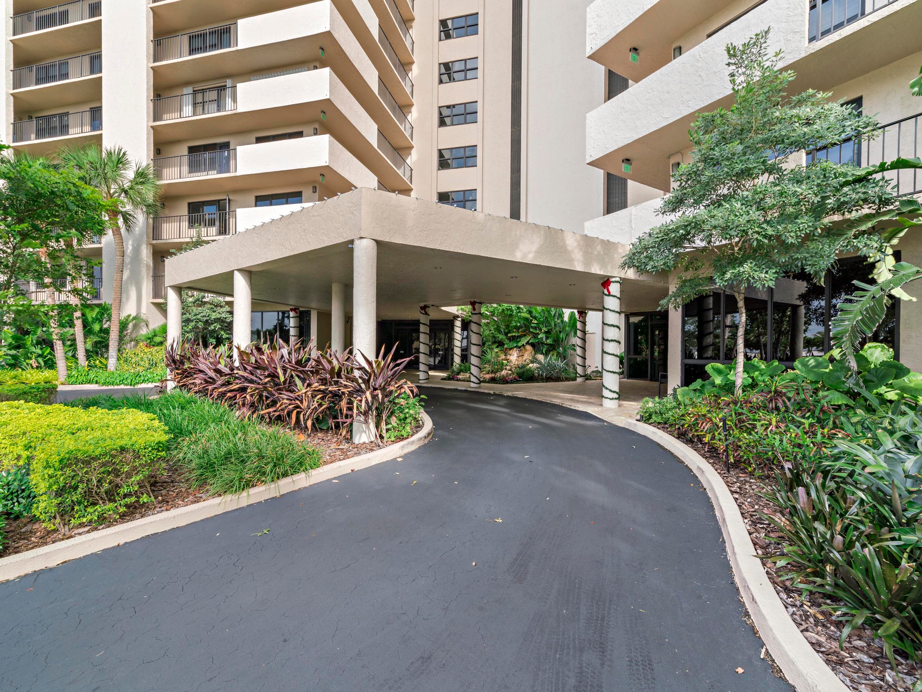 4900 N Ocean Boulevard 416, Lauderdale-By-The-Sea, FL 33308 — photo 32 of 47
