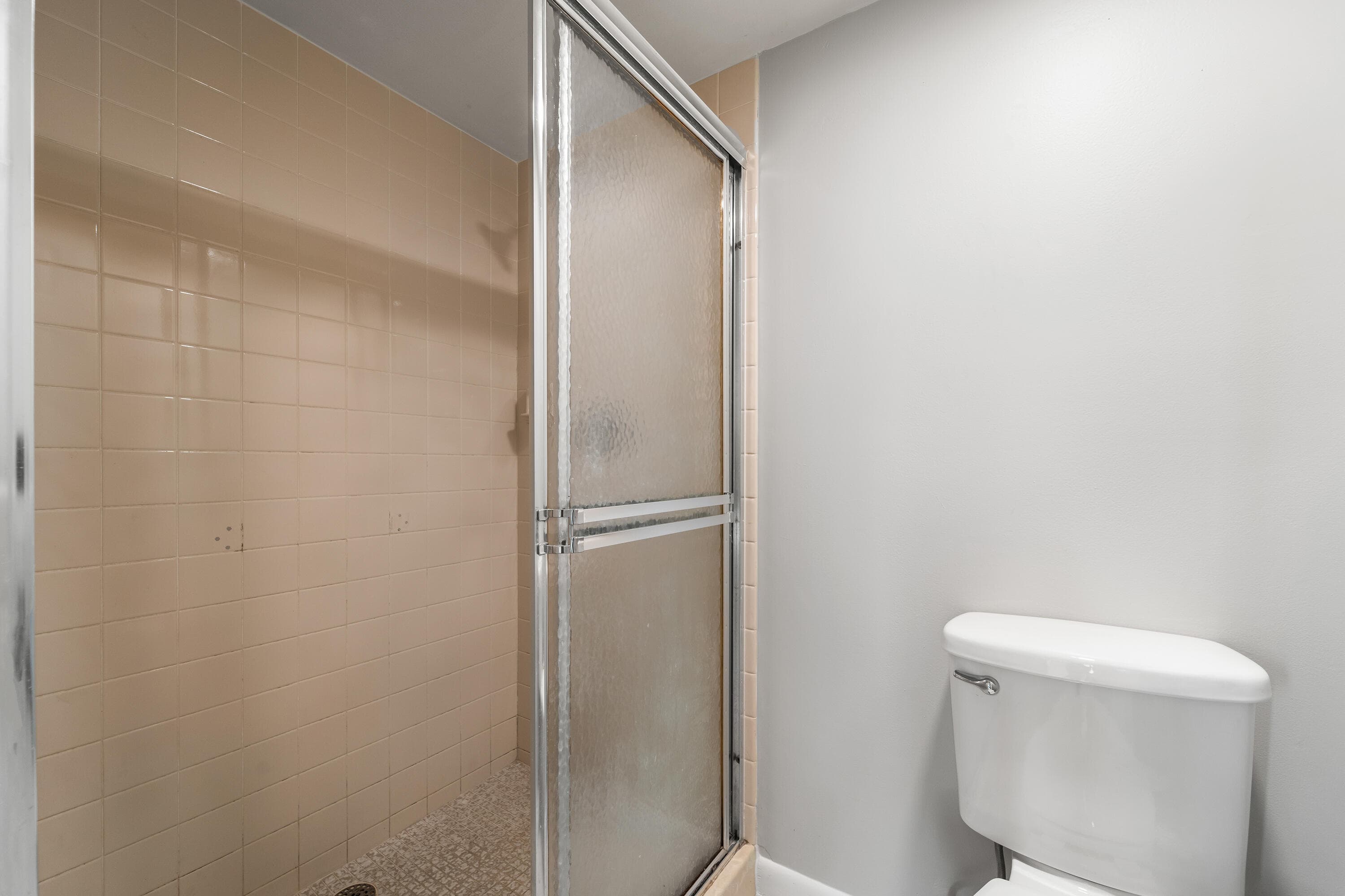 3636 Whitehall Drive 402, West Palm Beach, FL 33401 — photo 15 of 41