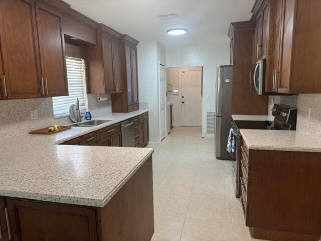 10298 Greentrail Drive N, Boynton Beach, FL 33436 — photo 11 of 51