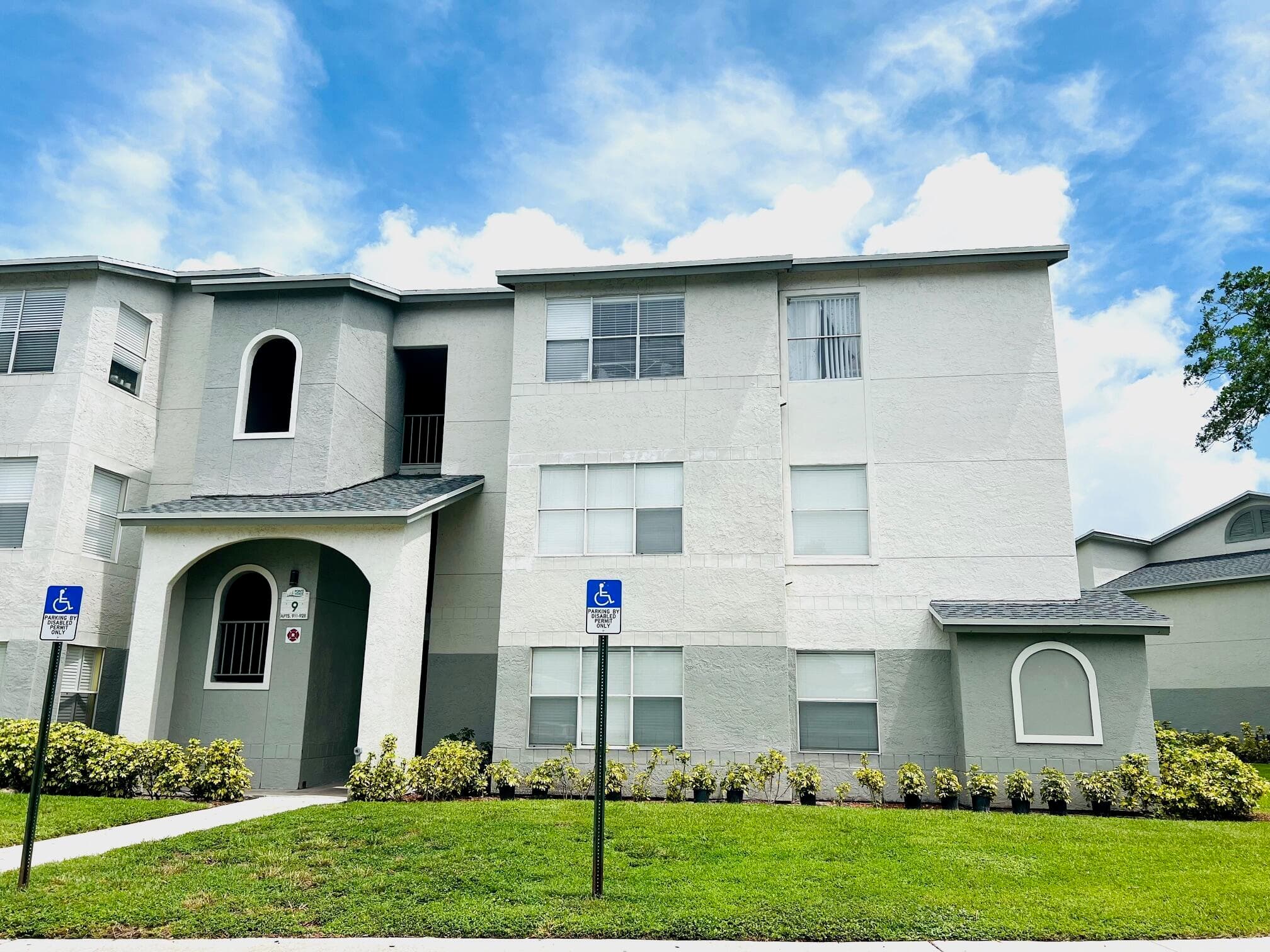 1401 Village Boulevard 916, West Palm Beach, FL 33409 — photo 4 of 19