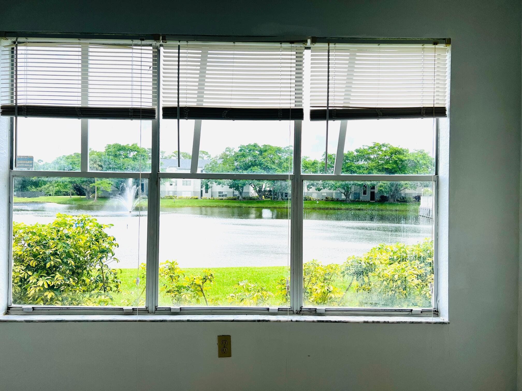 1401 Village Boulevard 916, West Palm Beach, FL 33409 — photo 9 of 19