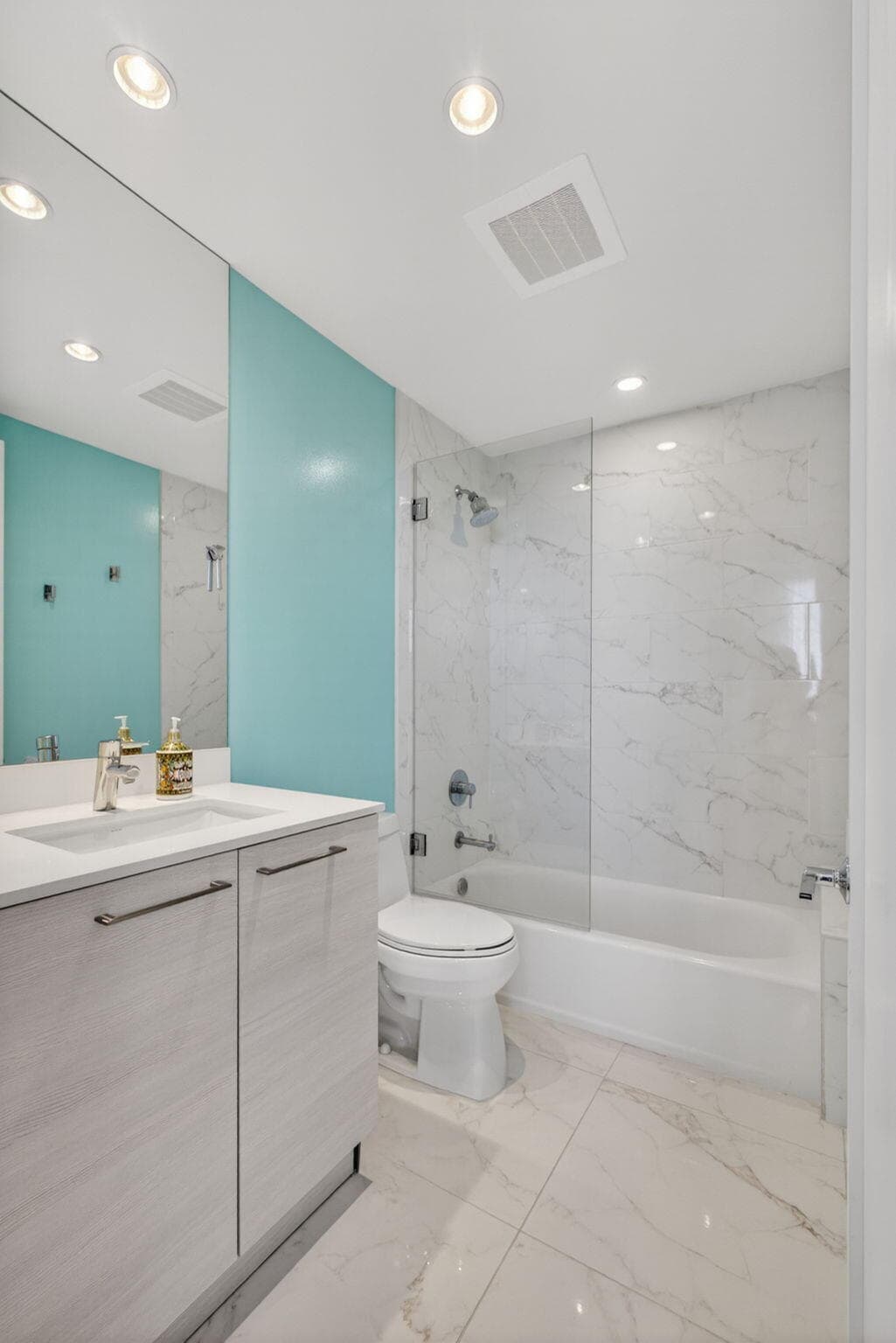 2 Water Club Way 501, North Palm Beach, FL 33408 — photo 47 of 62