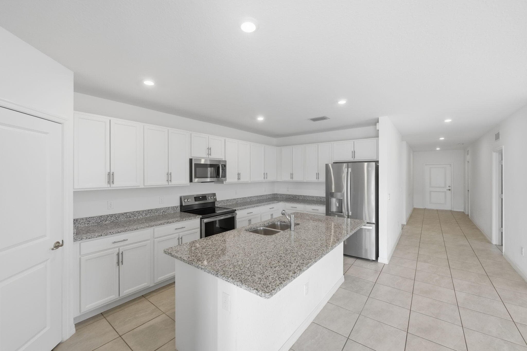 4633 SW Savona Boulevard, Port St. Lucie, FL 34953 — photo 9 of 47