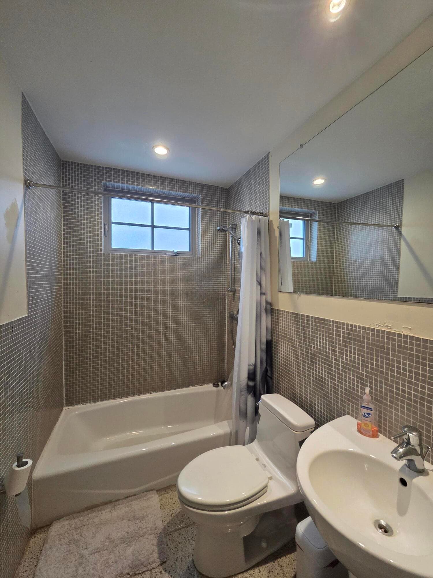 1045 Lenox Avenue 6, Miami Beach, FL 33139 — photo 10 of 13