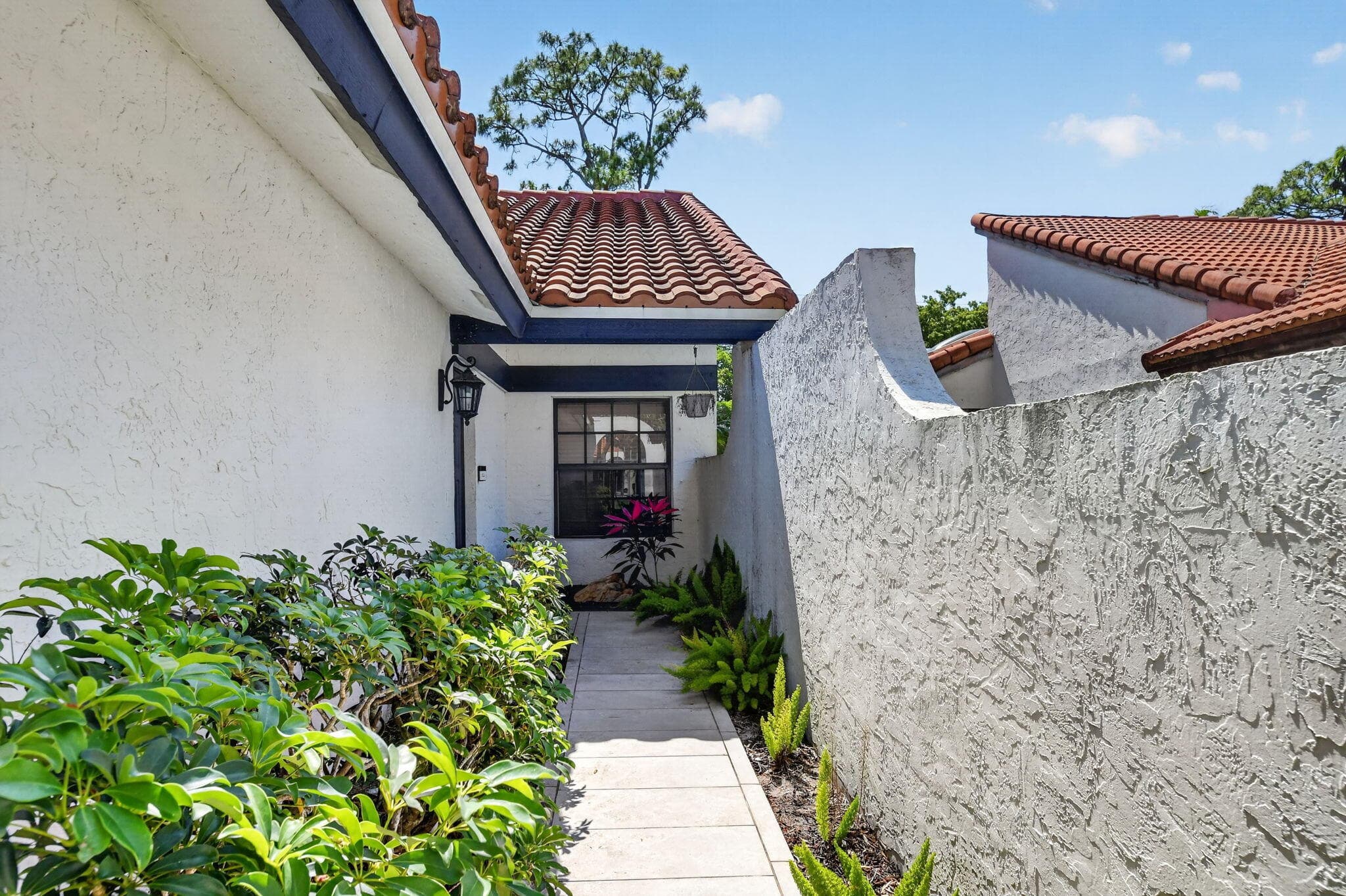 1630 NW 22nd Avenue, Delray Beach, FL 33445 — photo 5 of 69